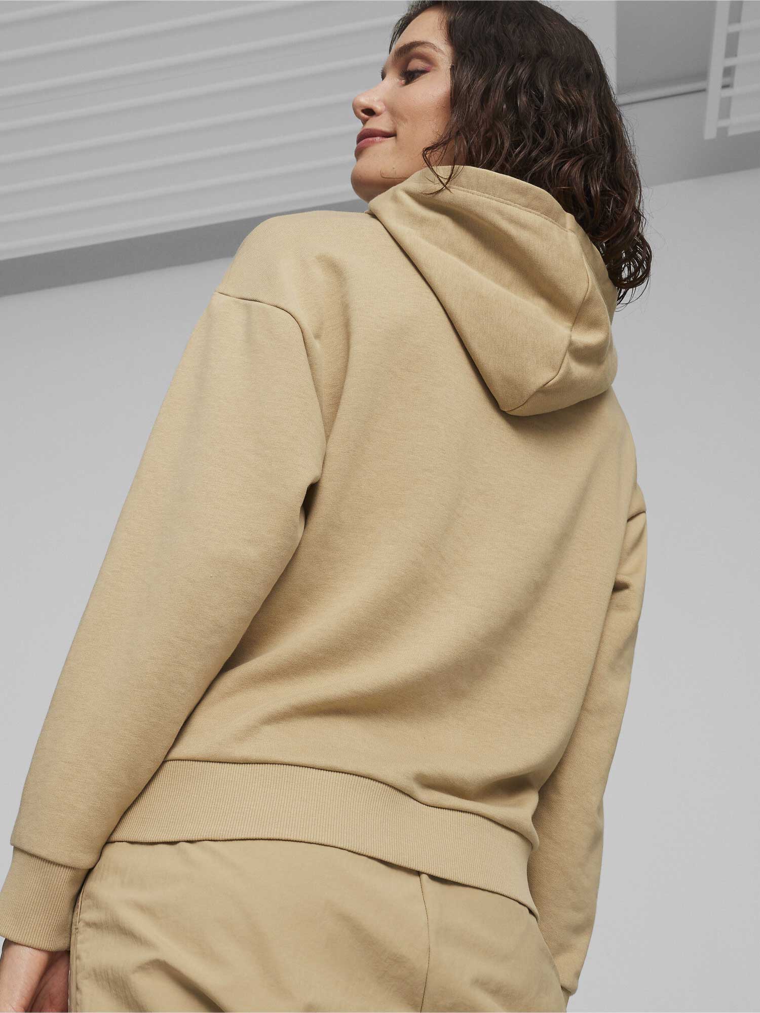 PUMA Суитшърт ESS+ ANIMAL Hoodie TR