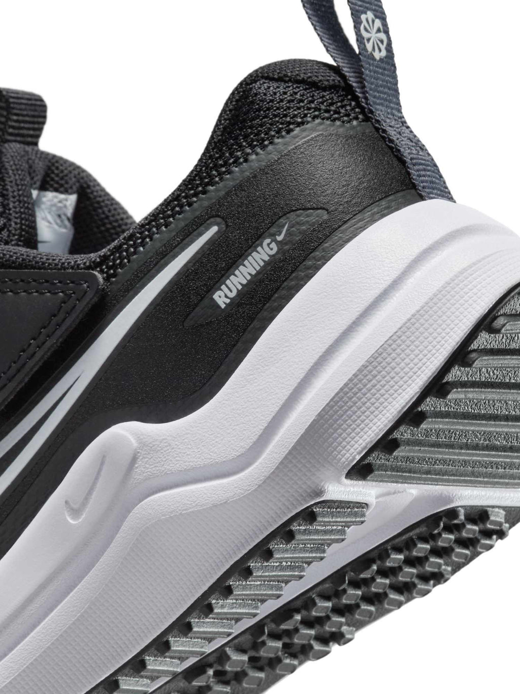 NIKE Обувки COSMIC RUNNER PSV