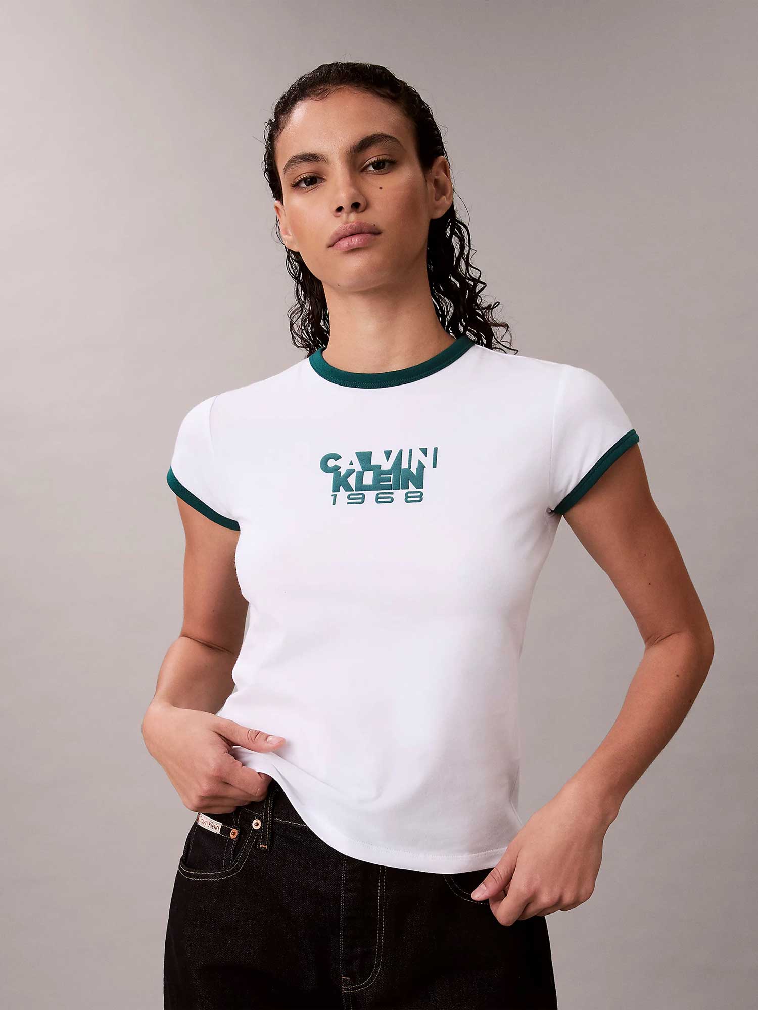 Calvin Klein Jeans Тениска SS 1968 GRAPHIC BABY TEE