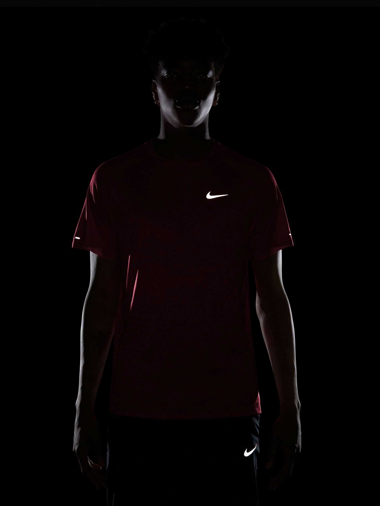 NIKE Тениска M NK DFADV STRIDE SS TOP