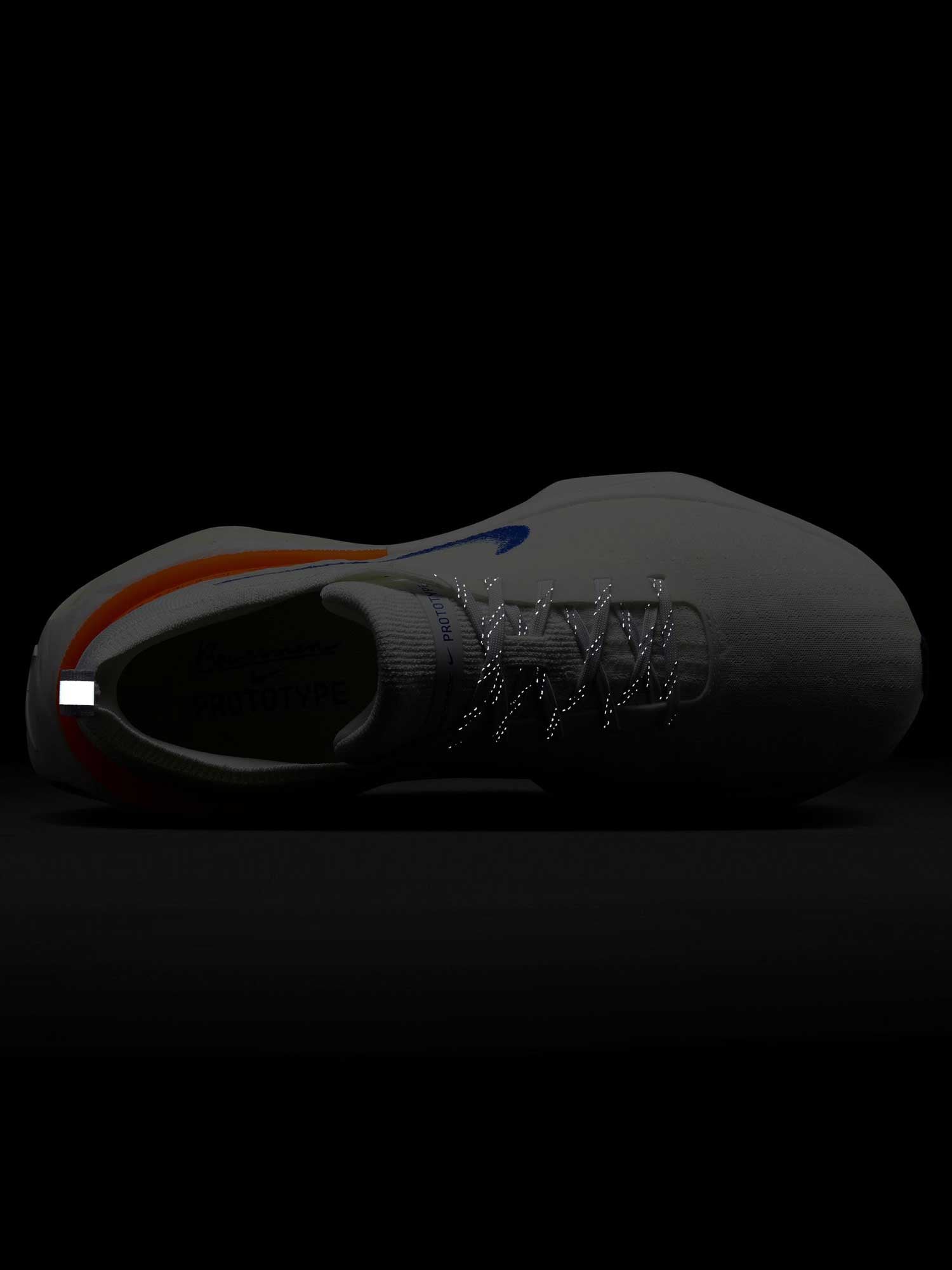 NIKE Обувки ZOOMX INVINCIBLE RN 3 FP