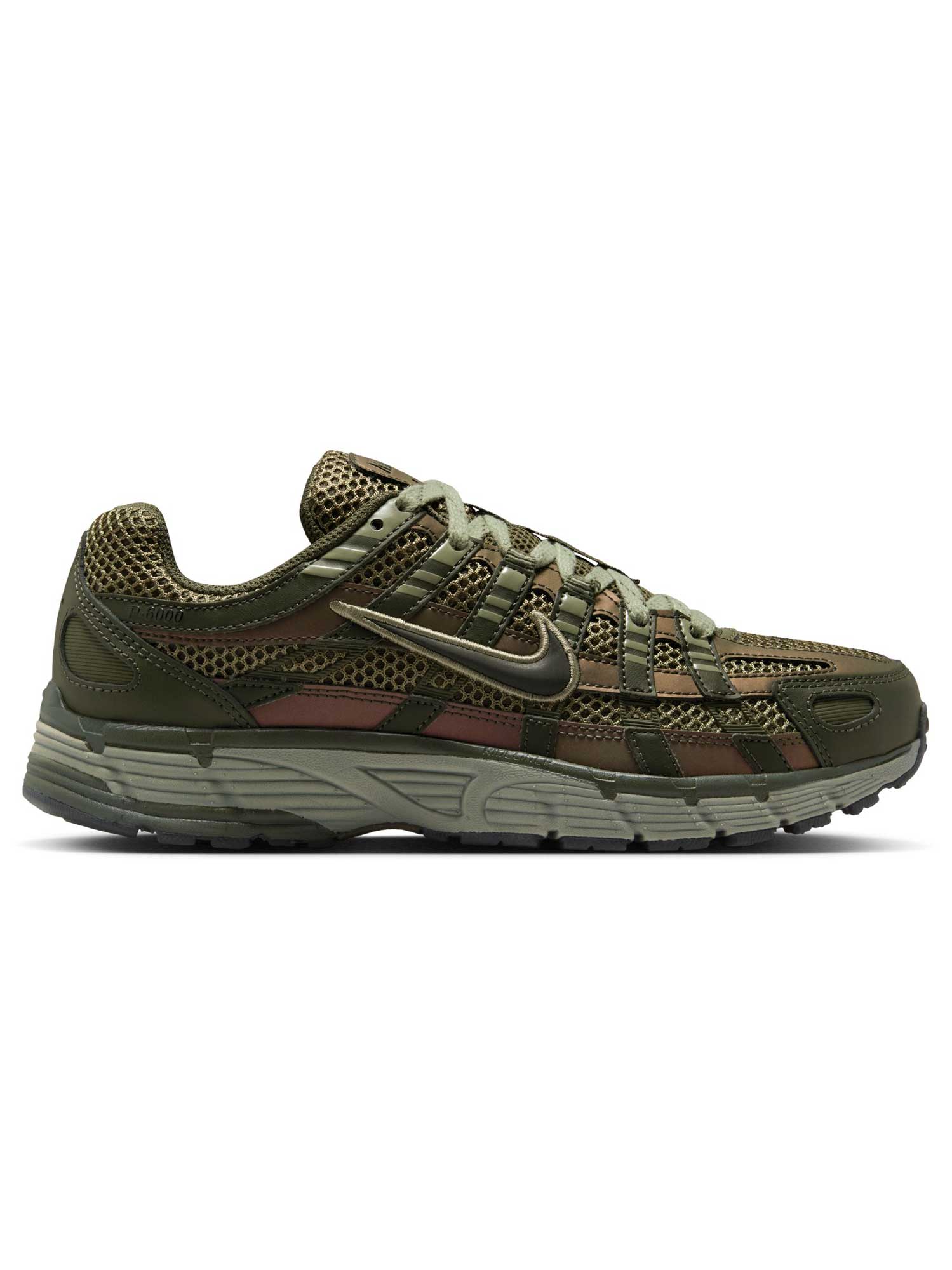 NIKE Обувки W P-6000 SE