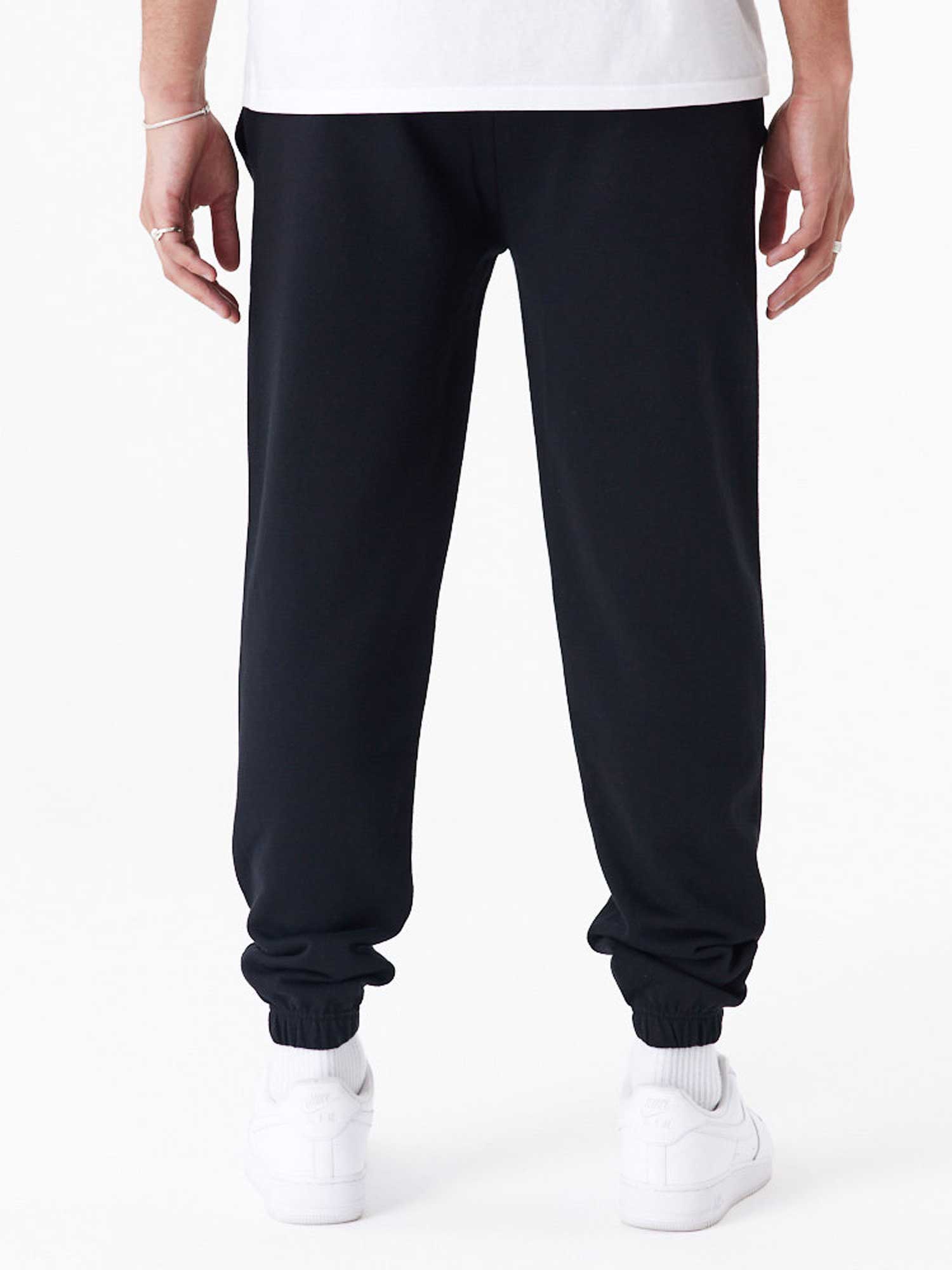 NEW ERA Спортно долнище NBA SCRIPT RELAXED JOGGER CHIBUL