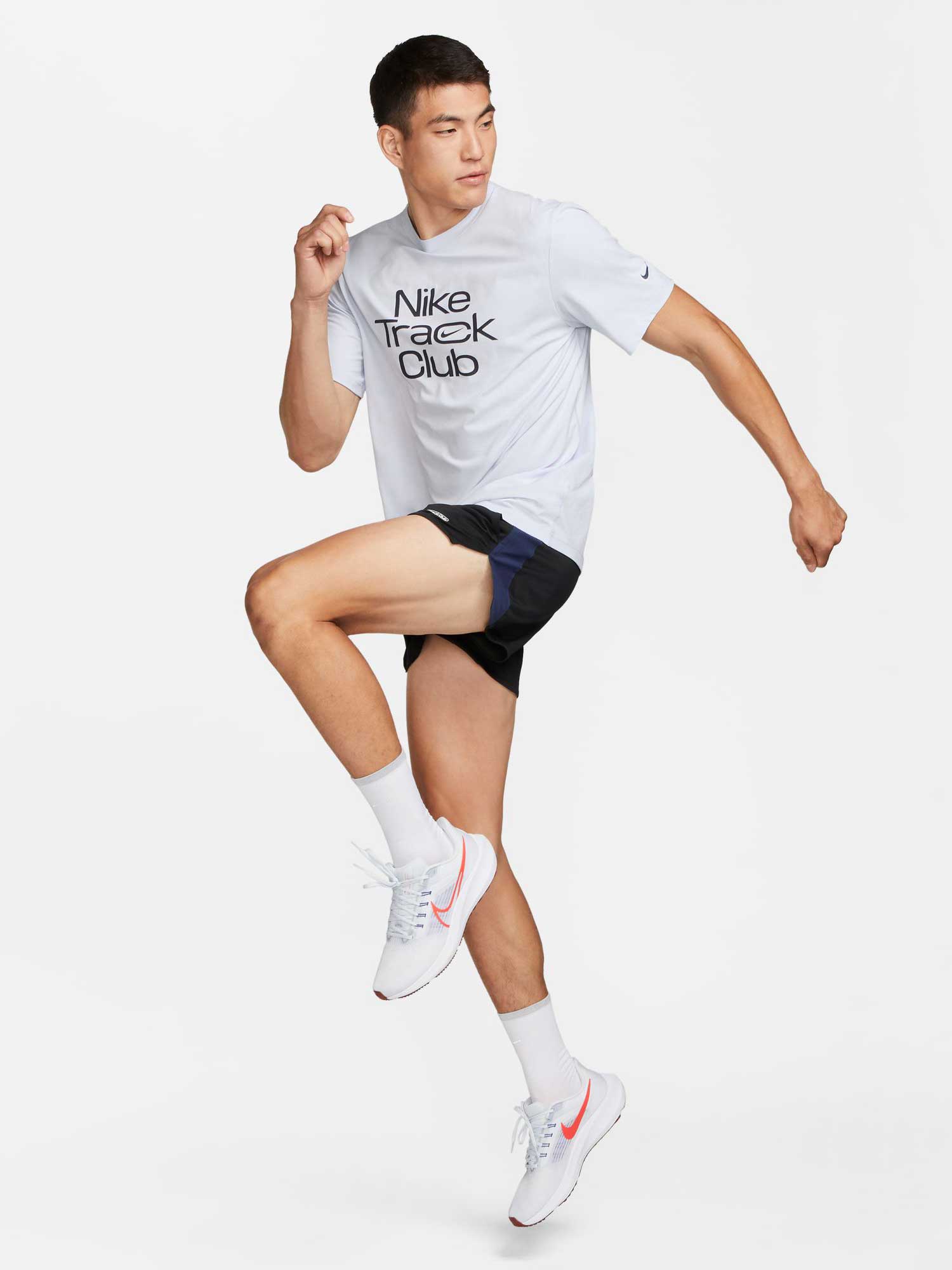 NIKE Тениска M NK DF TRACK CLUB HYVERSE SS