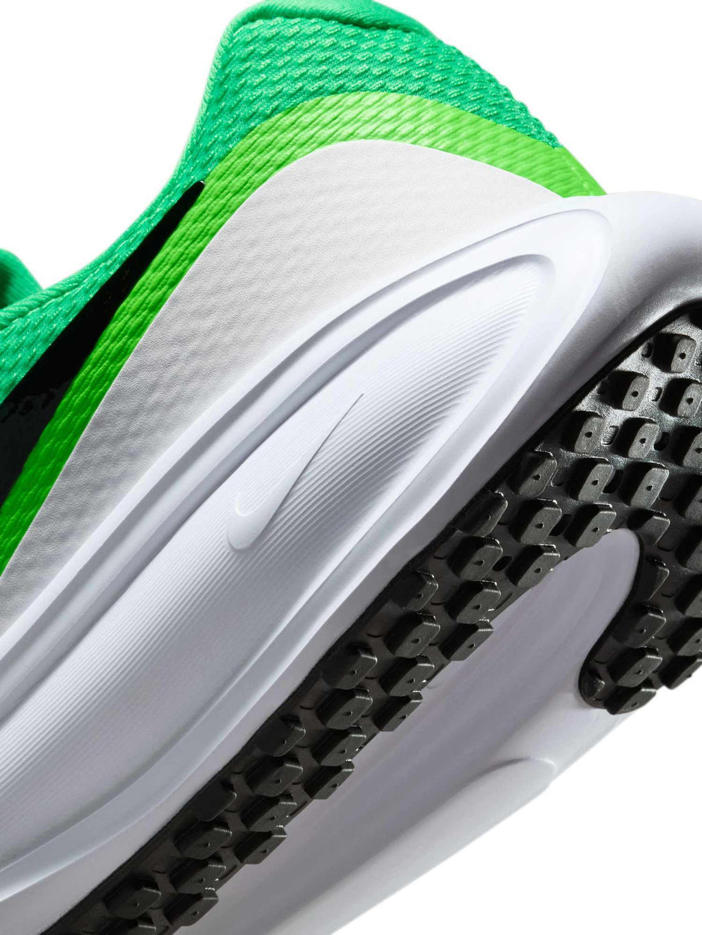 NIKE Обувки REVOLUTION 8