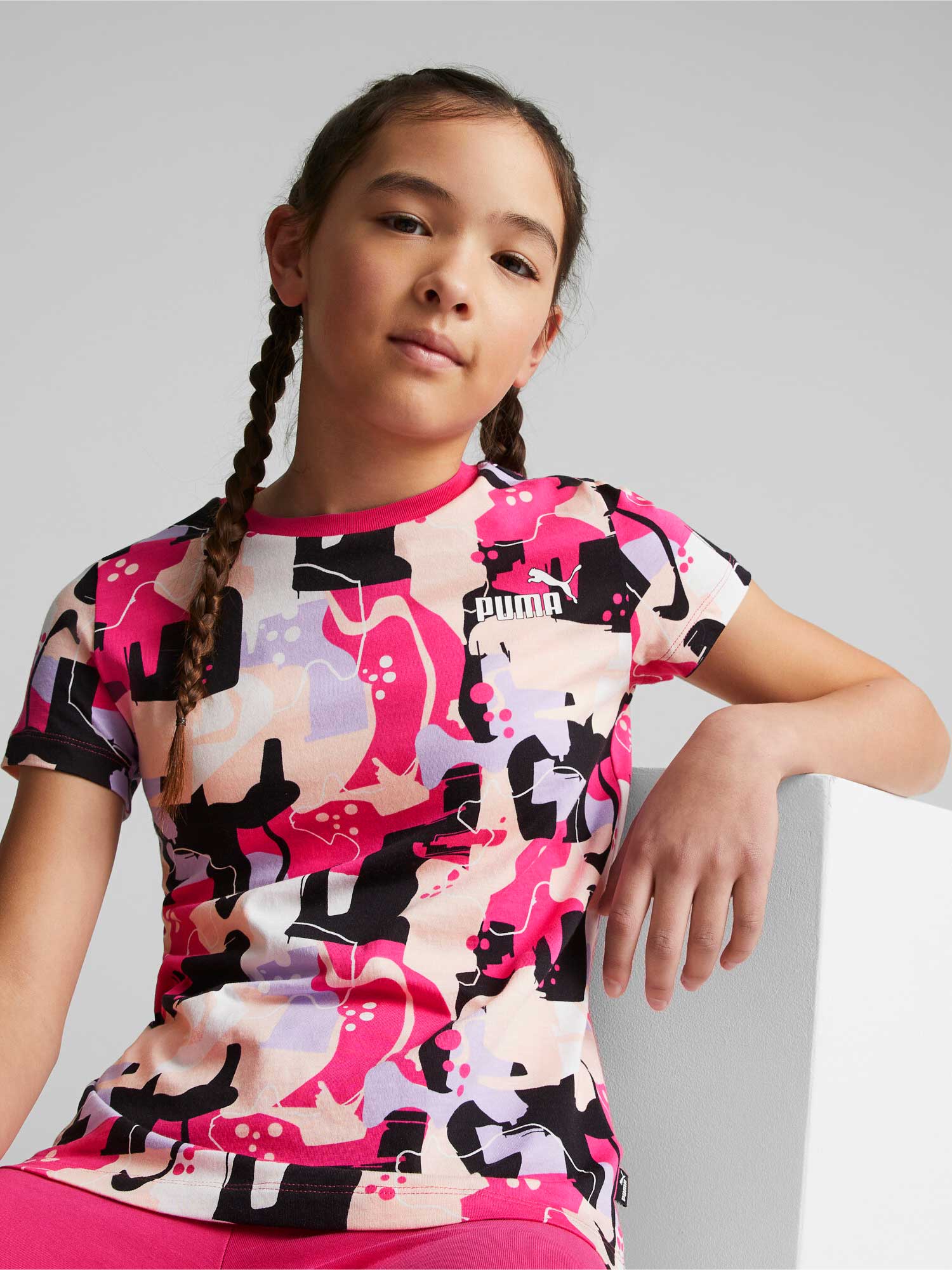 PUMA Тениска ESS+ STREET ART AOP
