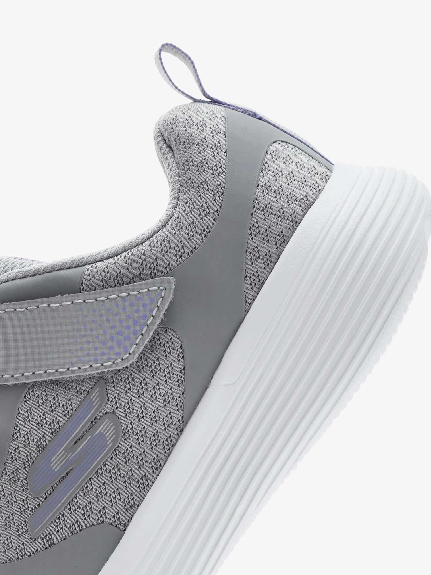 SKECHERS Обувки GO RUN 400 V2 - VENI