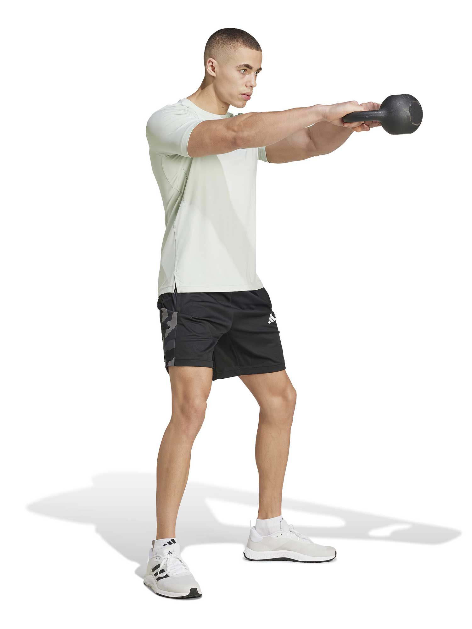 ADIDAS PERFORMANCE Къси панталони Train Essentials Camo Training