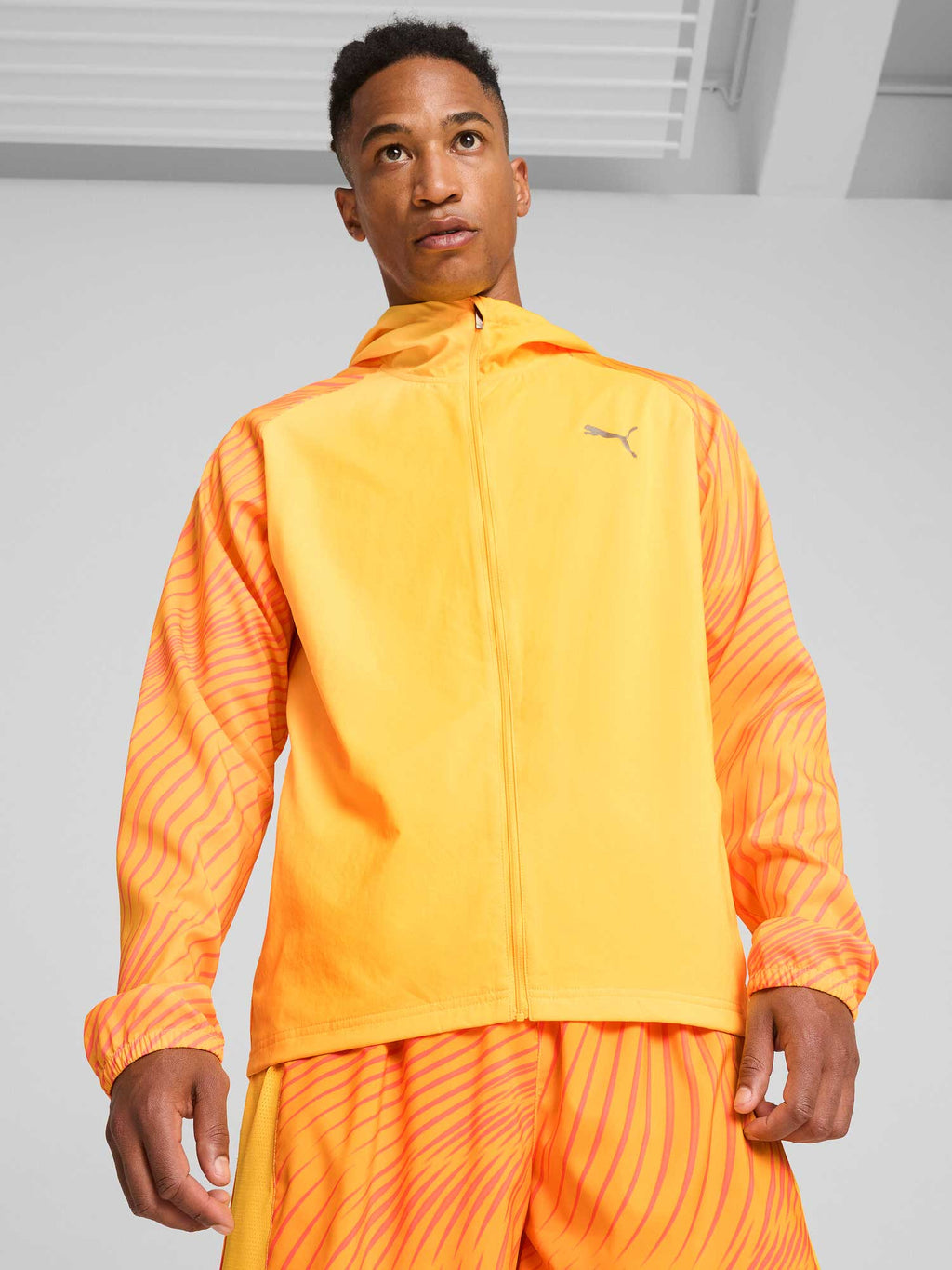 PUMA Яке RUN FAVORITE AOP WOVEN JACKET M
