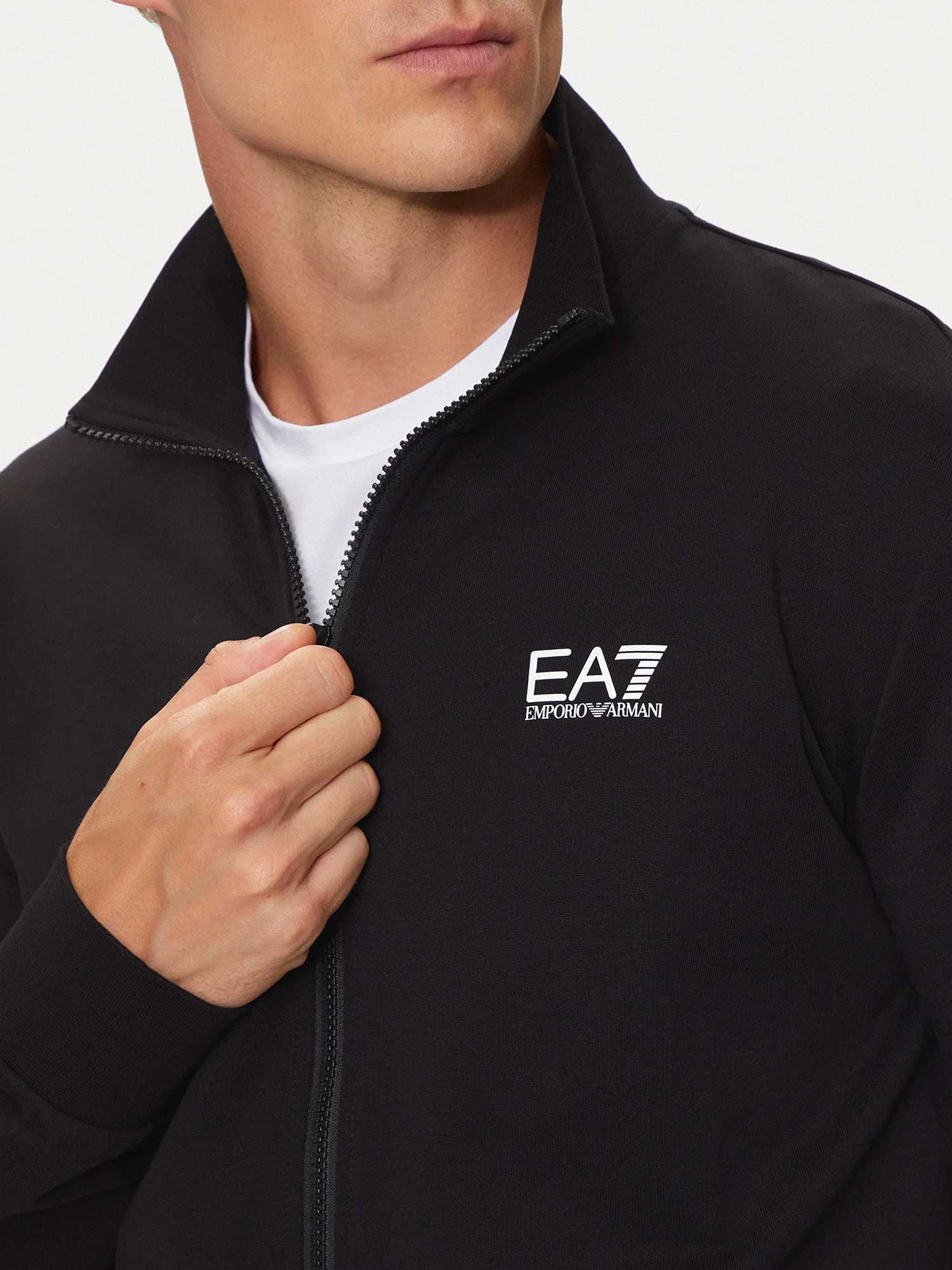 EA7 Emporio Armani Спортен екип TRAIN CORE ID M T-SUIT T-TOP FZ
