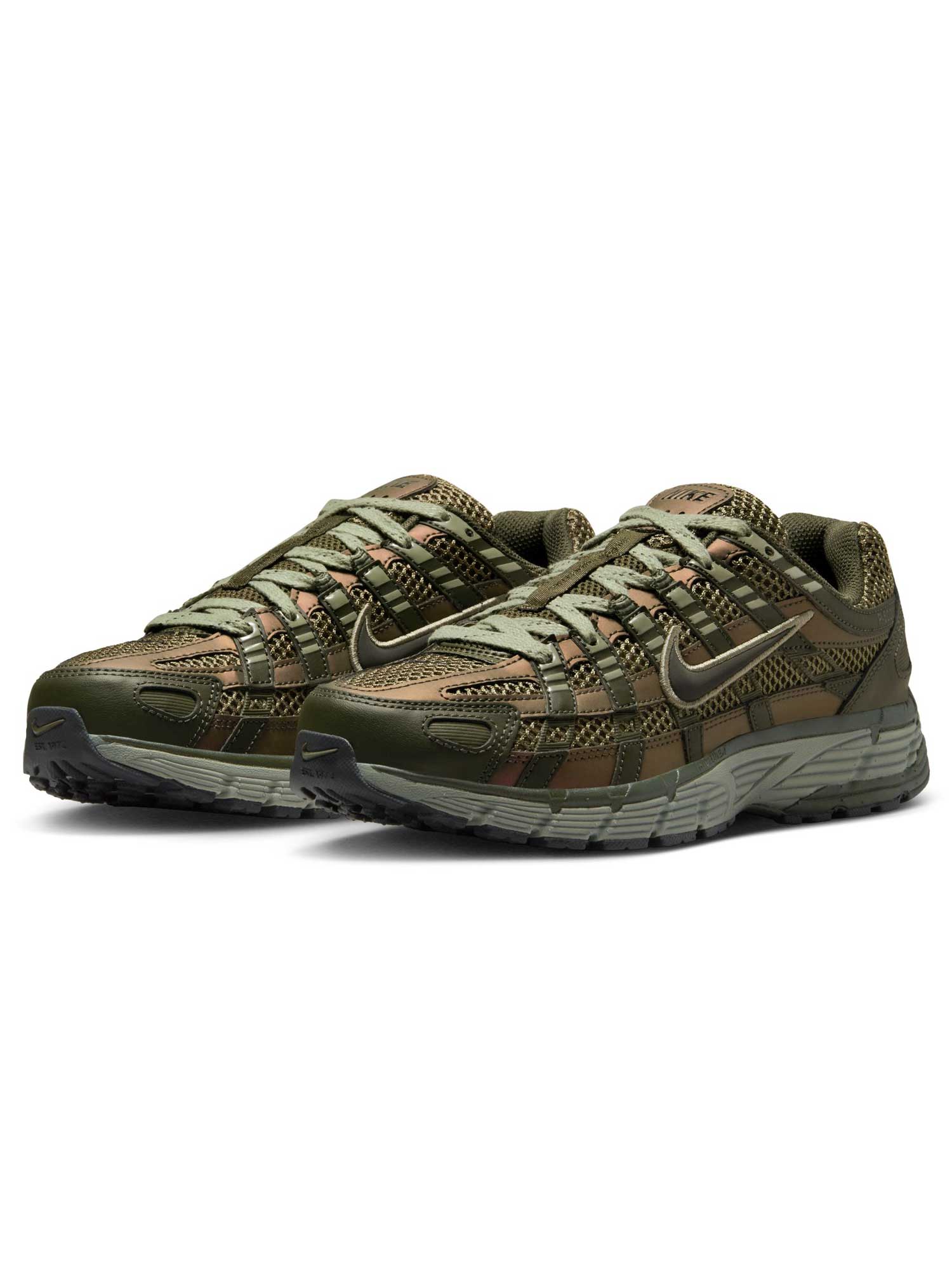 NIKE Обувки W P-6000 SE