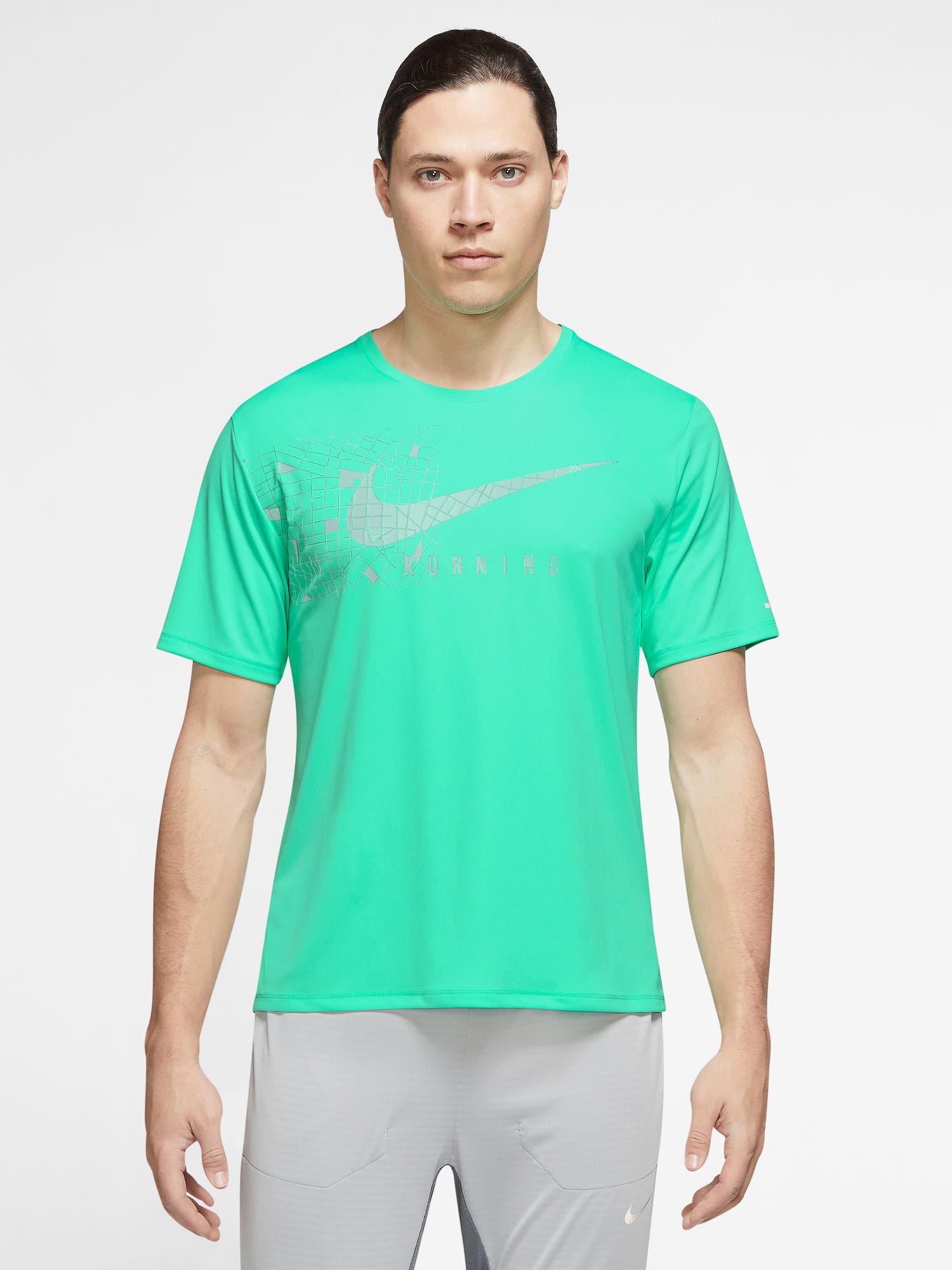 NIKE Тениска M NK DF UV MILER RUNDVN SS GFX
