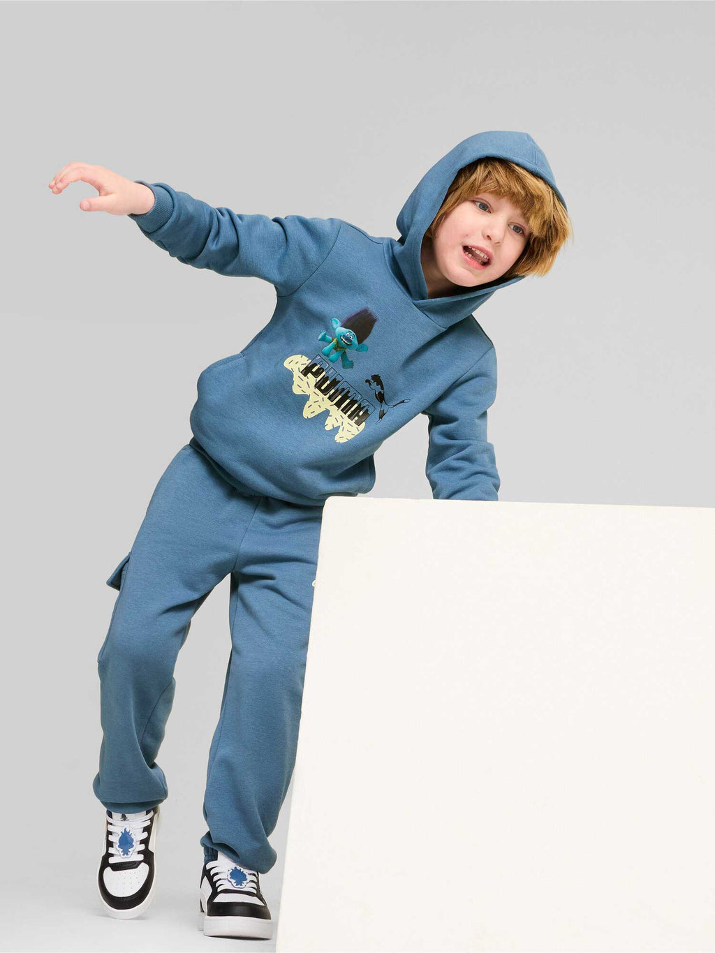PUMA Суитшърт X TROLLS Hoodie TR