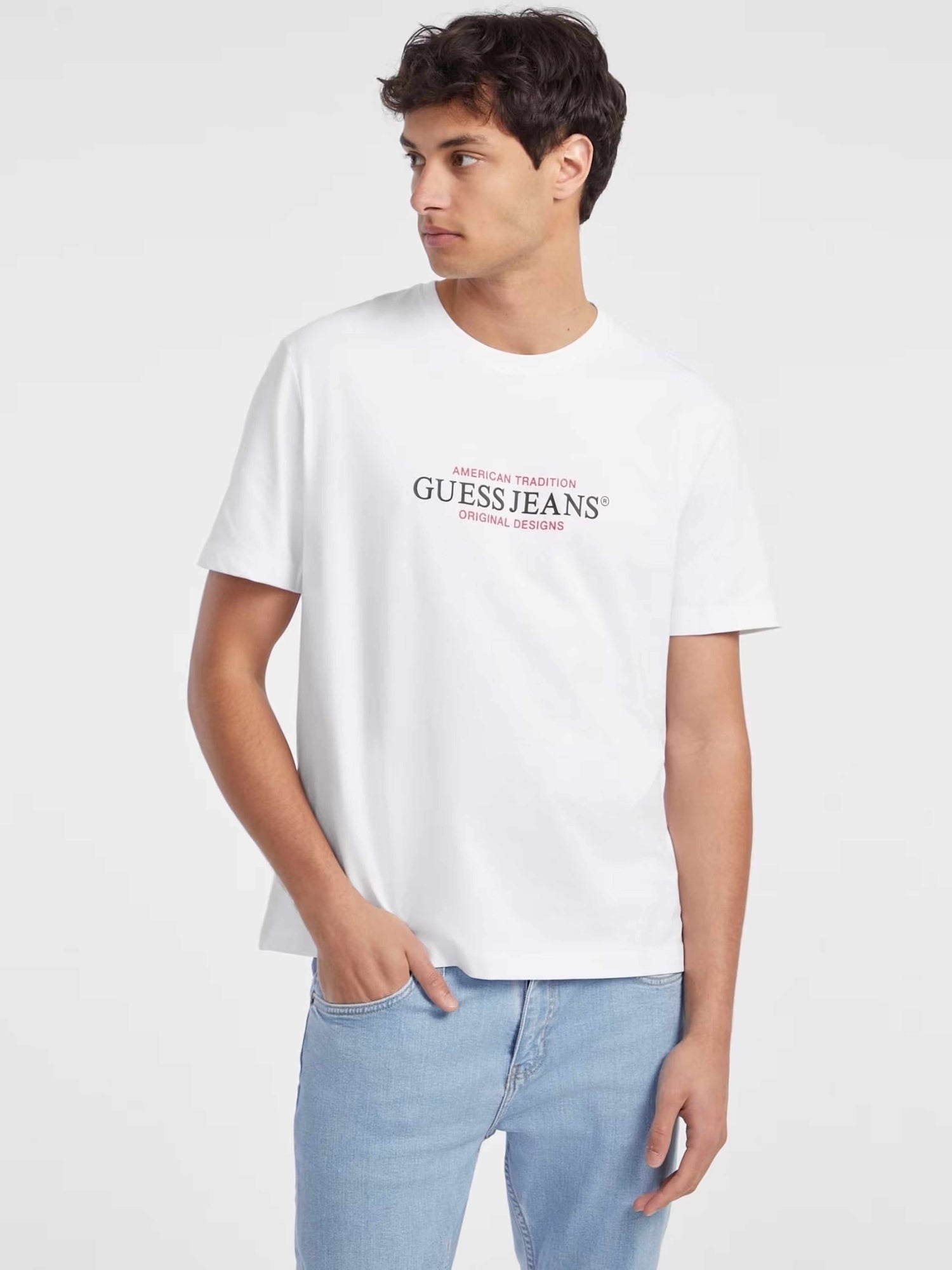 GUESS JEANS Тениска GJ SS CN REG AMERICAN TRAD TEE