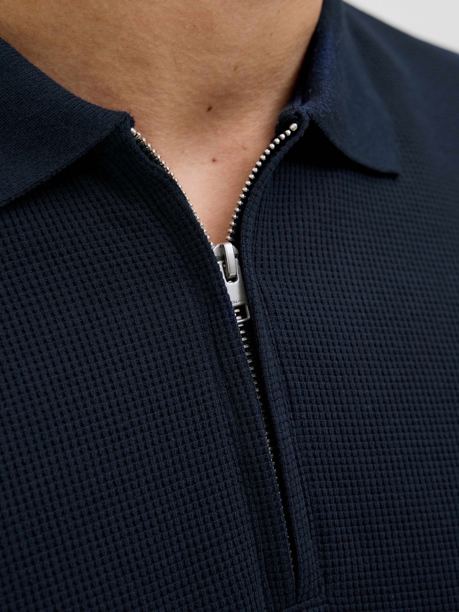 JACK & JONES Тениска JJEAUSTIN ZIP POLO SS NOOS