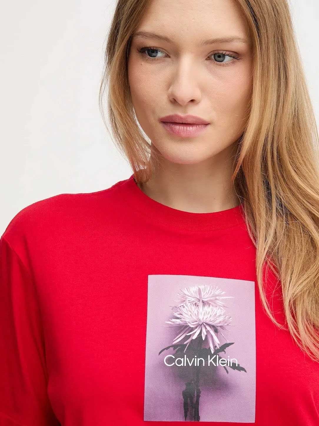 Calvin Klein Jeans Тениска BOXED FLOWER BOXY TEE