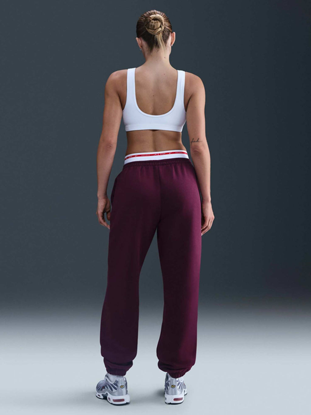 NIKE Спортно долнище W NSW PHNX FLC HR PANT GLS