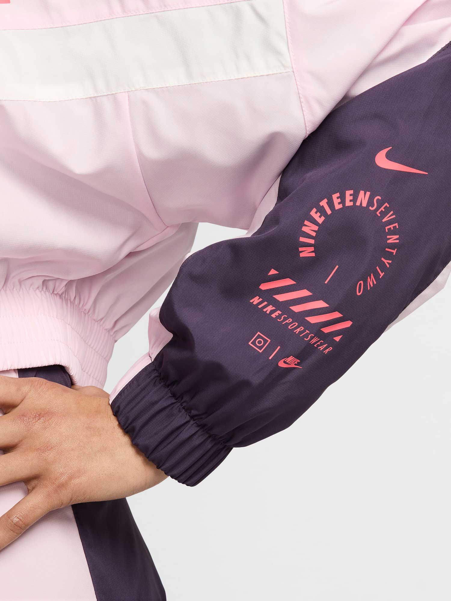 NIKE Спортно горнище W NSW JKT WVN STREET SW