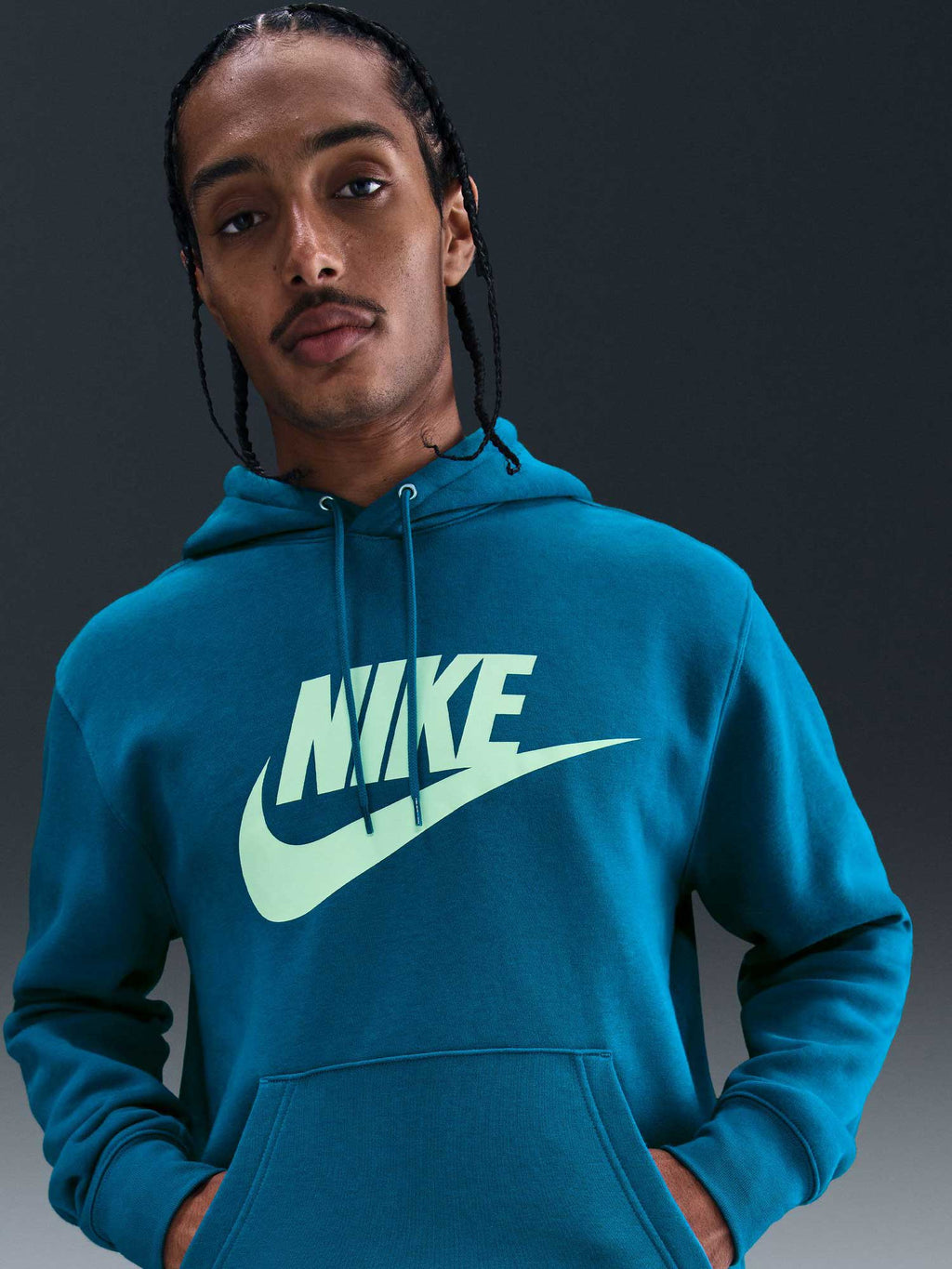 NIKE Суитшърт M NK CLUB BB PO GFX HOODIE