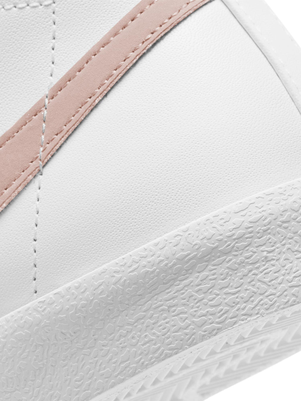 NIKE Обувки W BLAZER MID 77