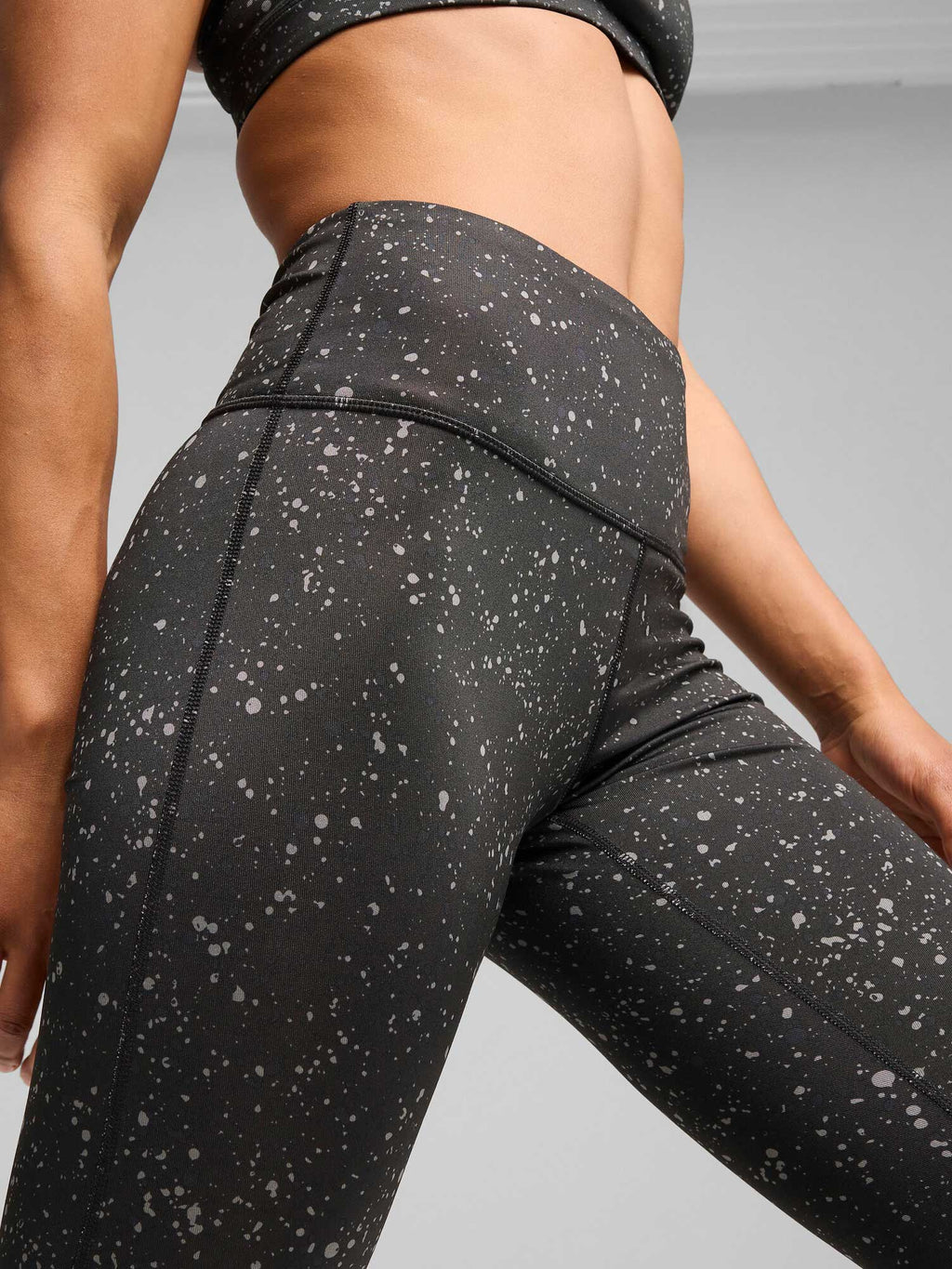 PUMA Клин TRAIN FAV HW 7/8 TIGHT AOP