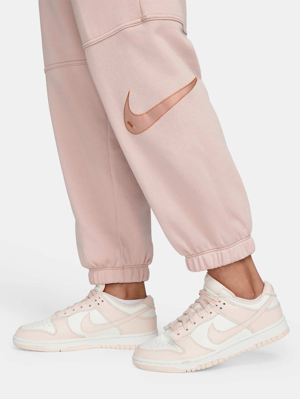 NIKE Спортно долнище W SWSH FLC HR