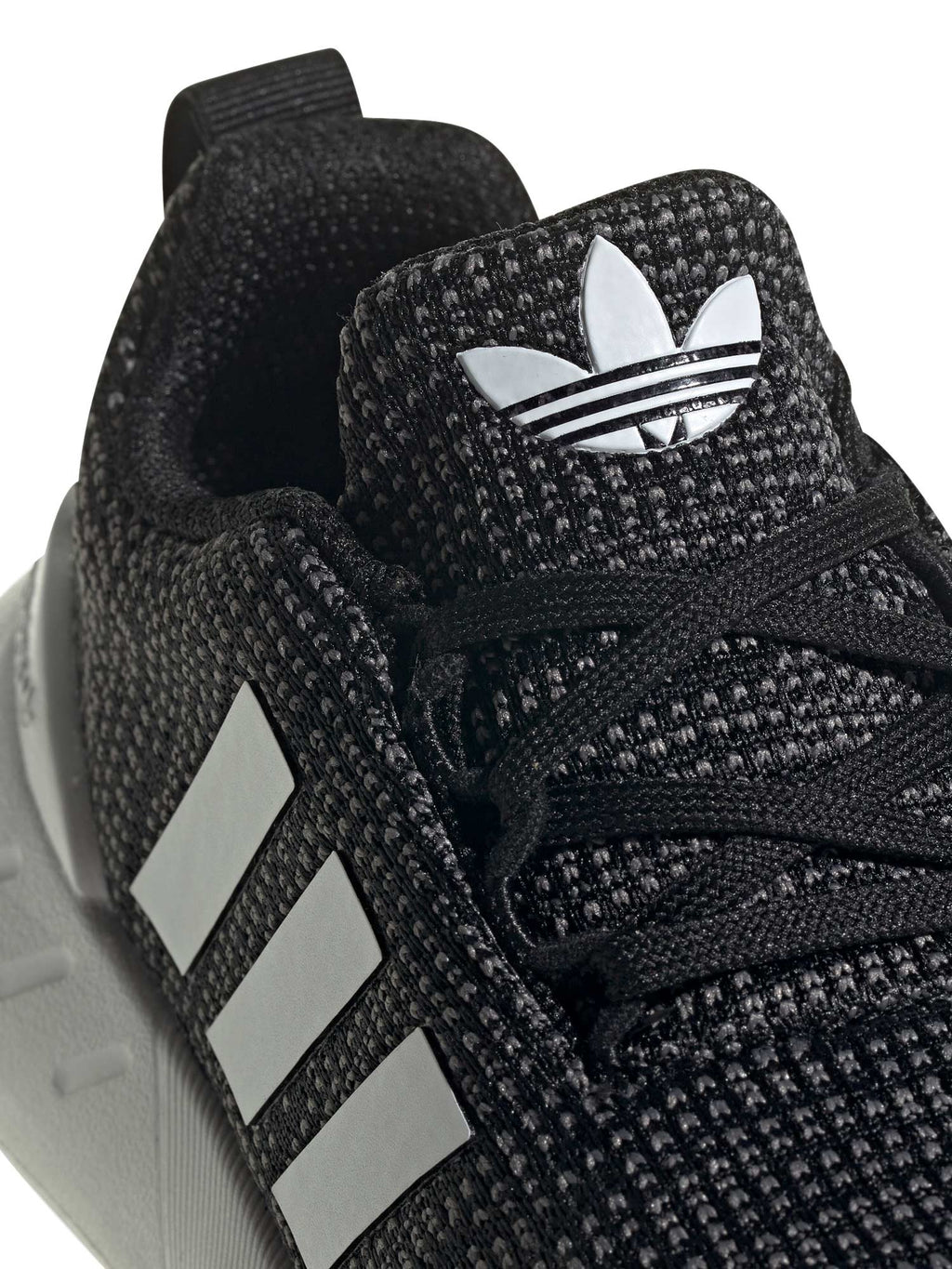 ADIDAS ORIGINALS Обувки Swift Run 22