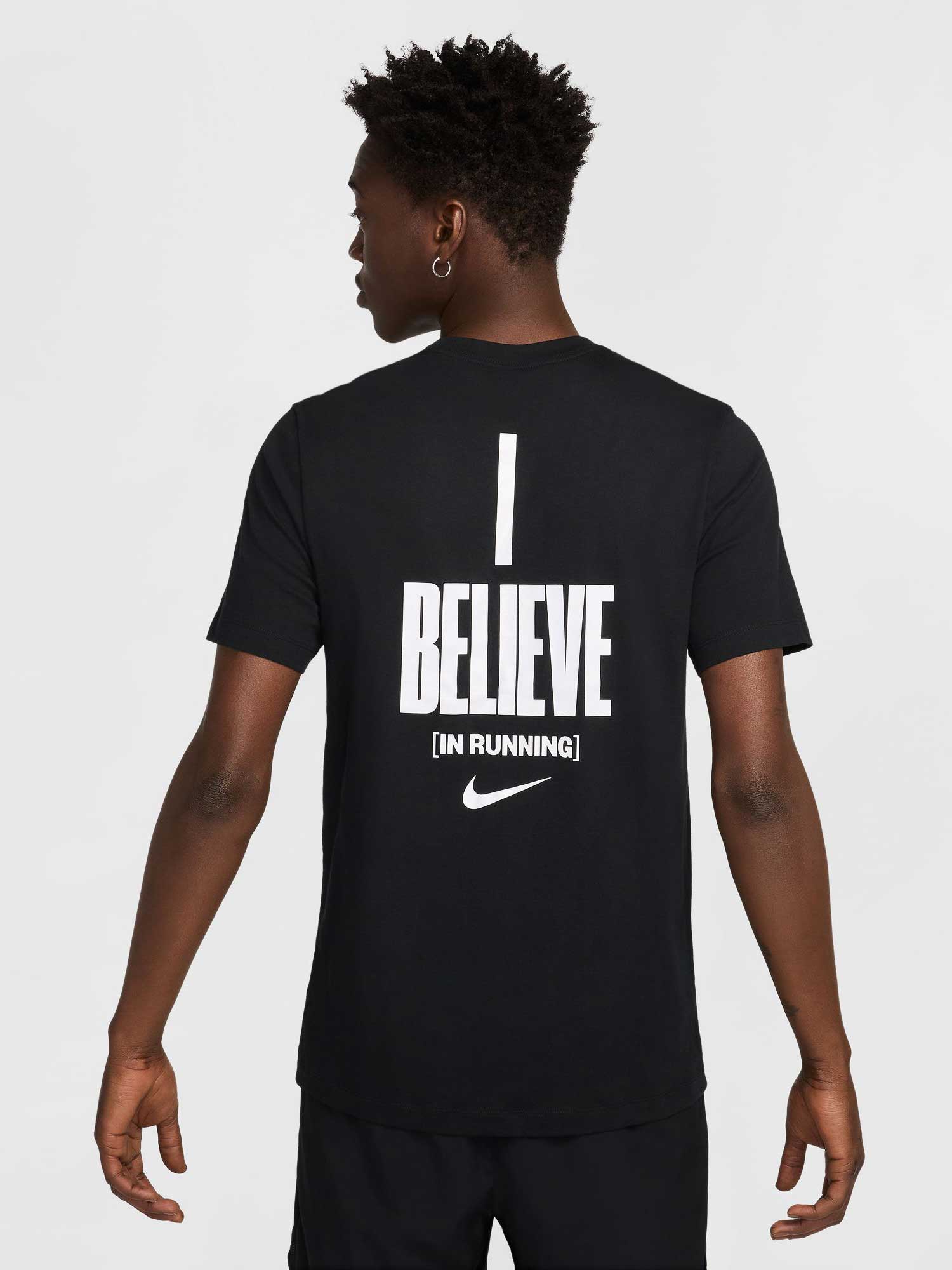 NIKE Тениска M NK TEE RUN IYKYK
