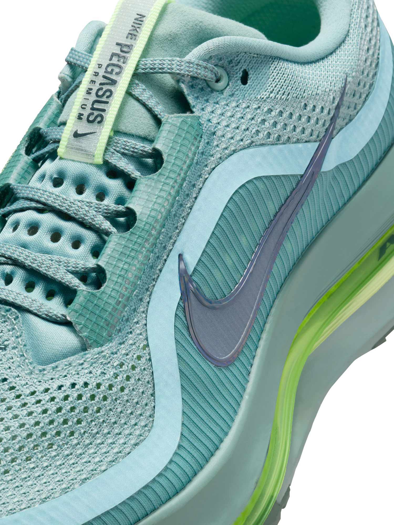 NIKE Обувки PEGASUS PREMIUM