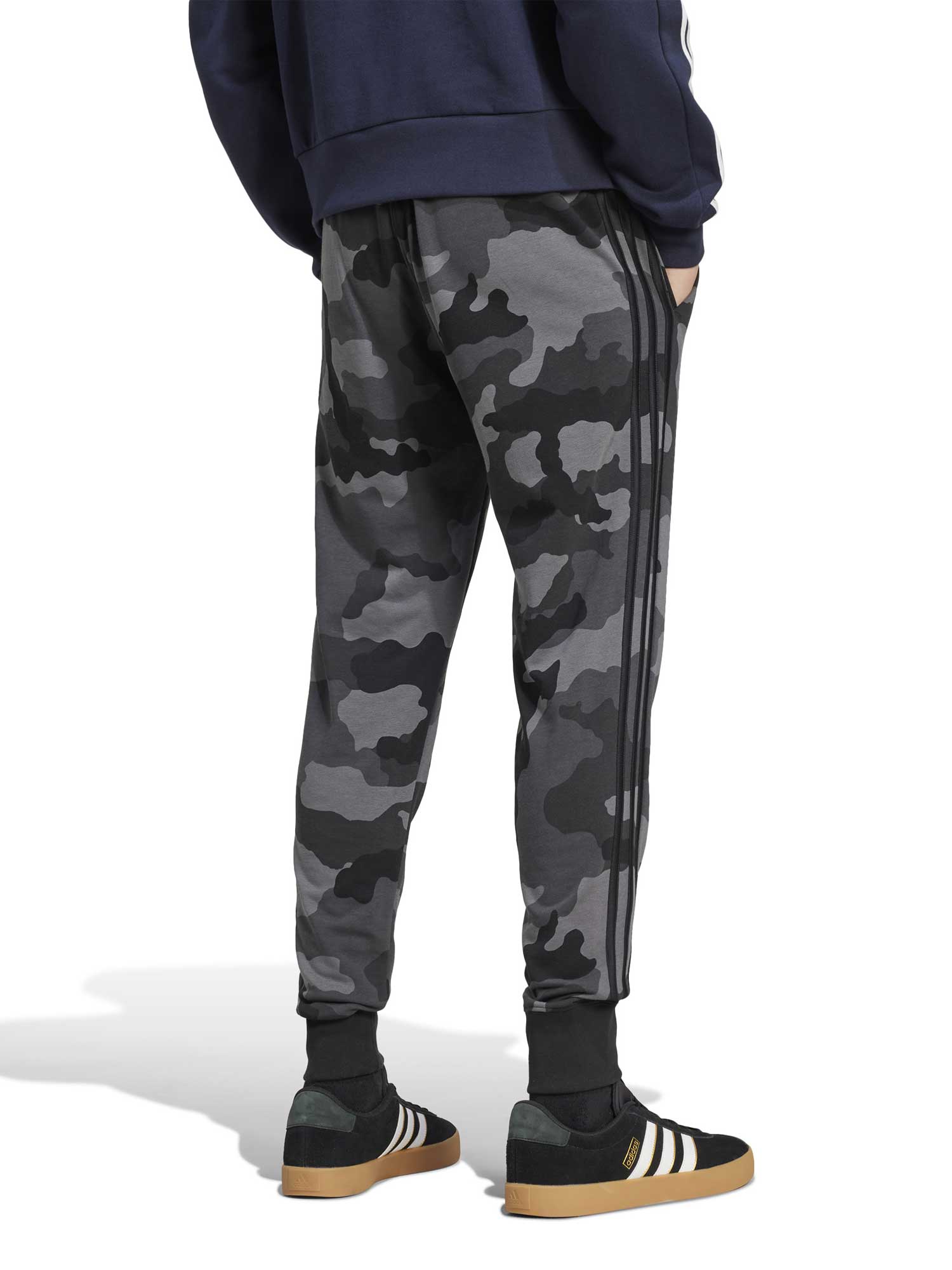 ADIDAS SPORTSWEAR Спортно долнище Seasonal Essentials Camouflage