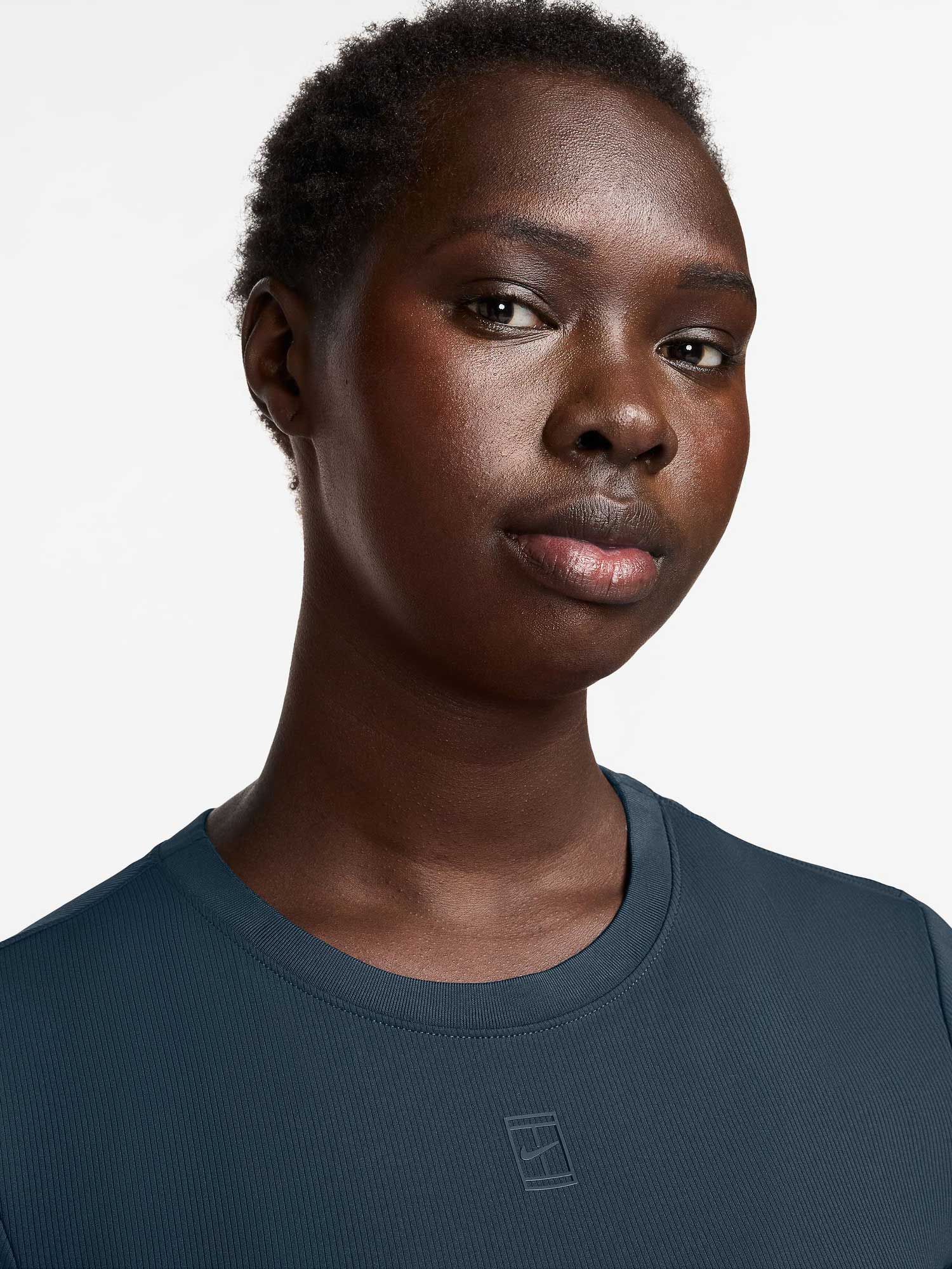 NIKE Тениска W NKCT DF ADVTG SS TOP