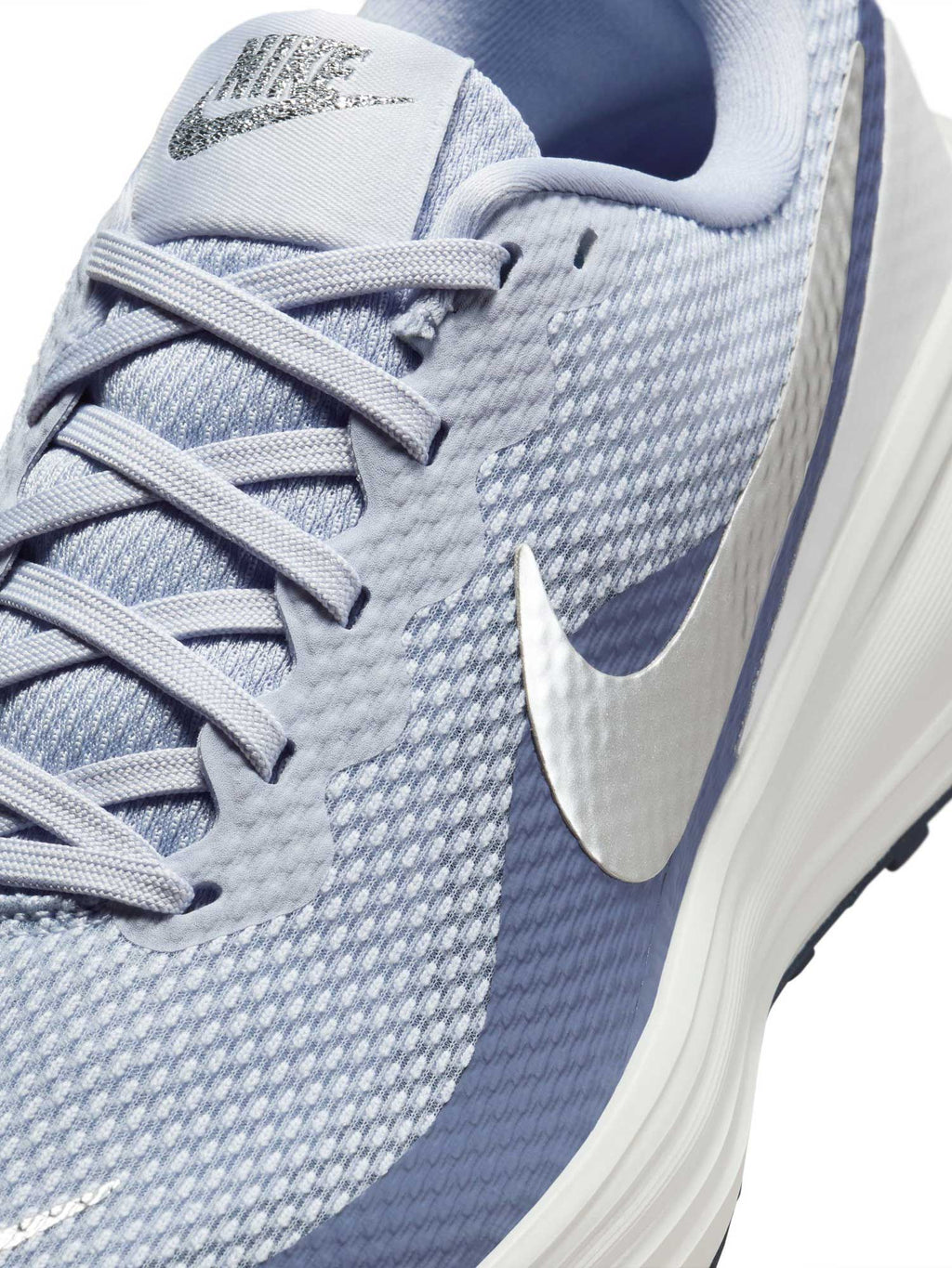 NIKE Обувки W REVOLUTION 8