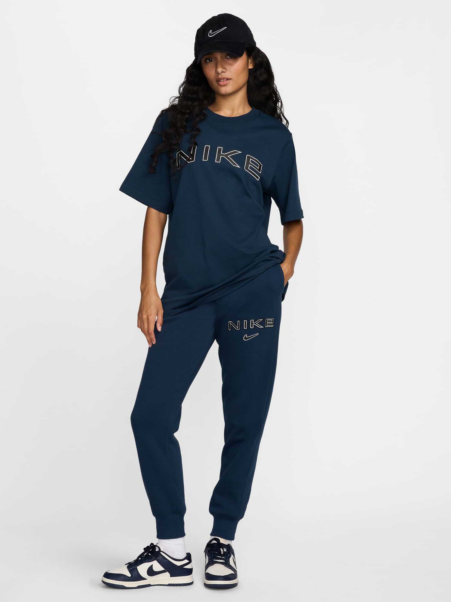 NIKE Спортно долнище W NSW PHNX FLC MR STD LOGO PNT