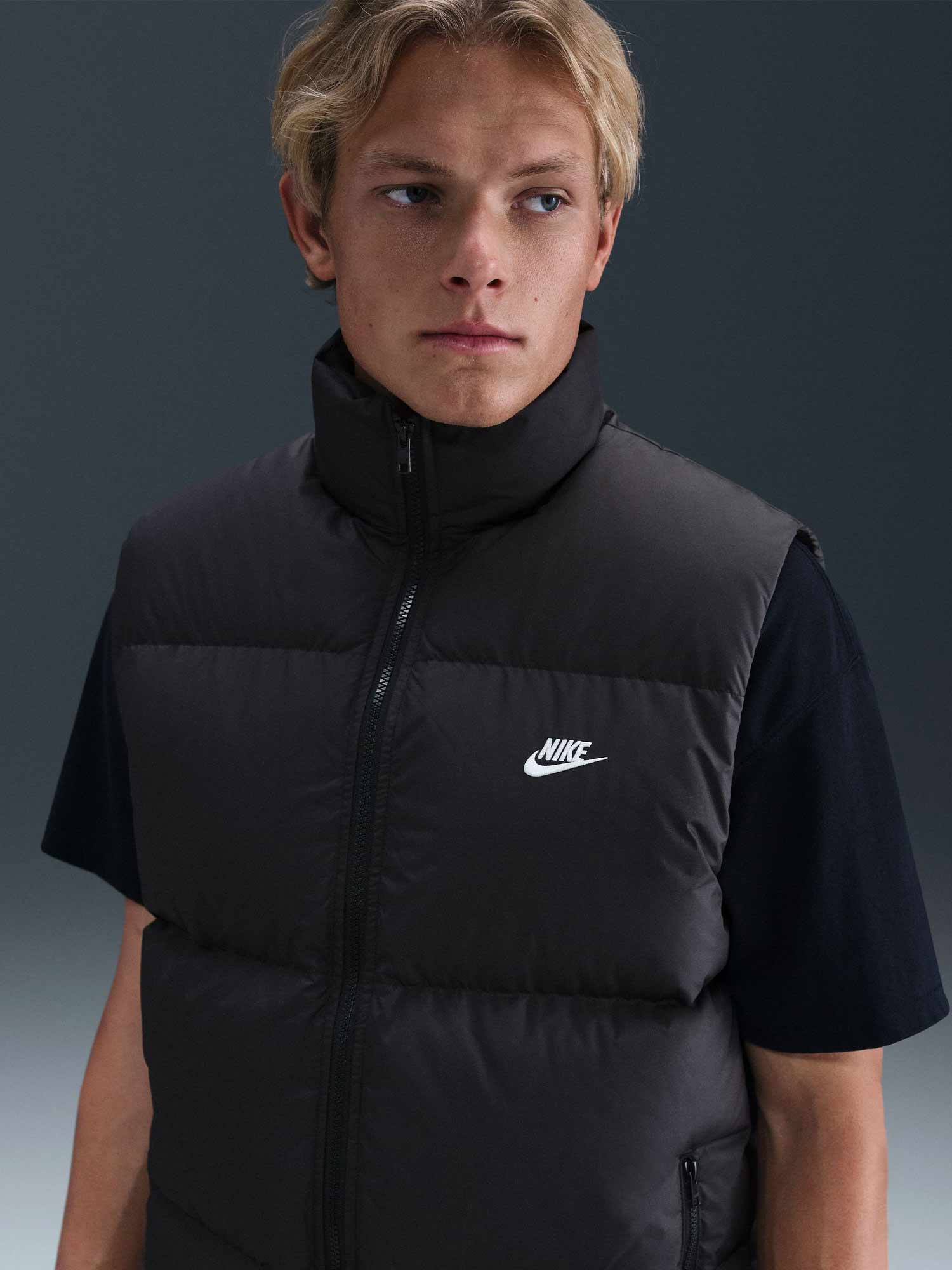 NIKE Елек M NK TF CLUB PUFFER VEST 650