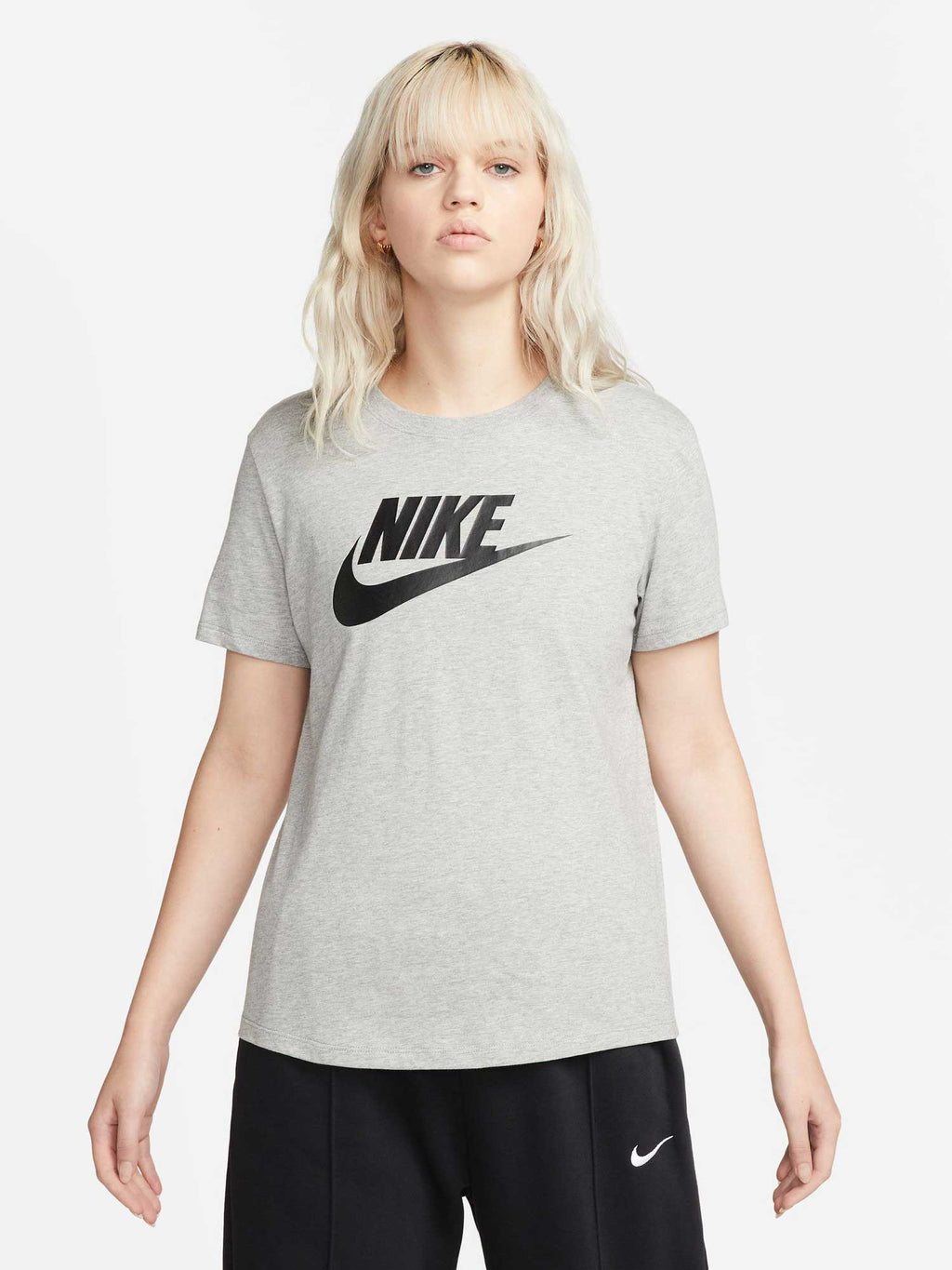 NIKE Тениска W NSW CLUB SS TEE ICN FTRA