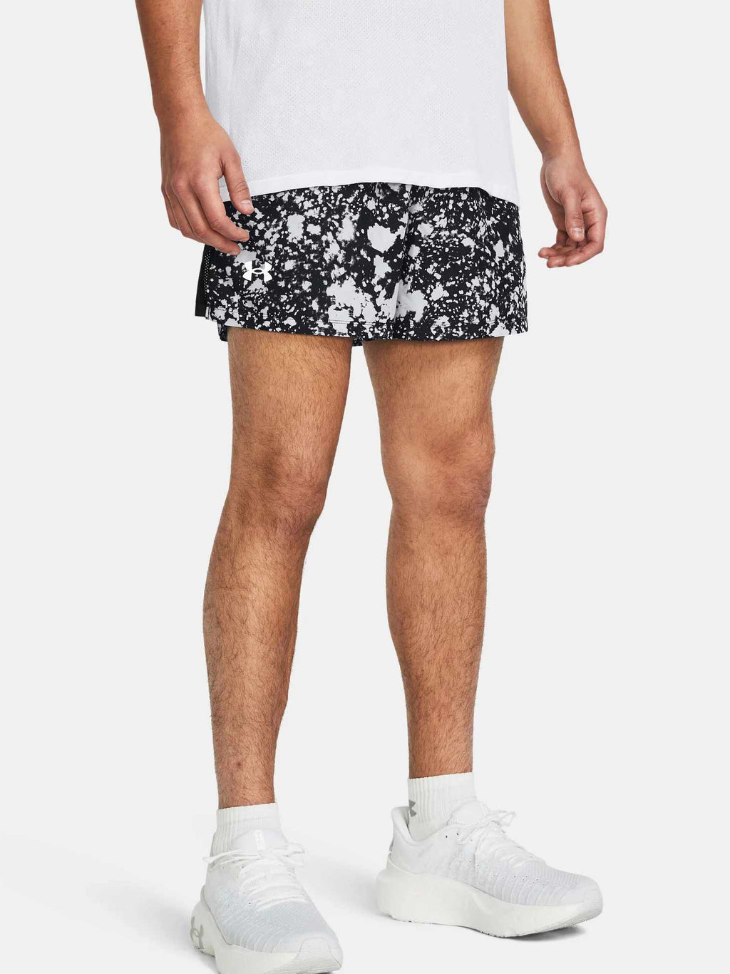 UNDER ARMOUR Къси панталони LAUNCH 5 SPECKS SHORT