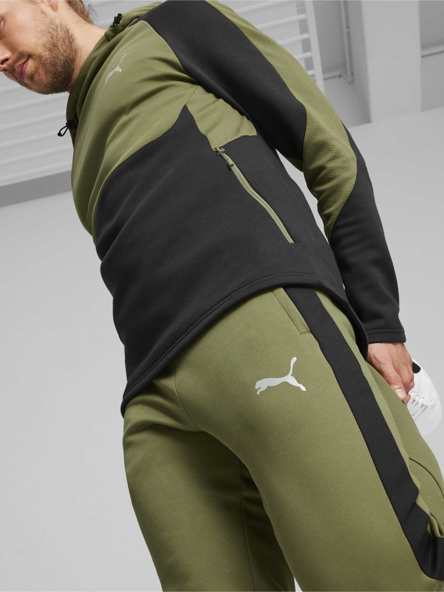 PUMA Спортно долнище EVOSTRIPE Pants DK
