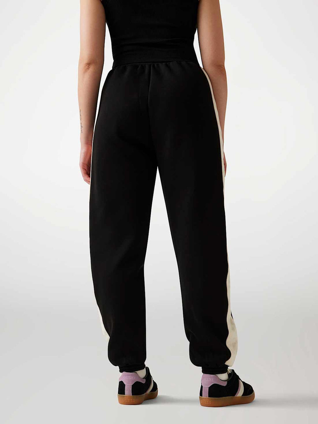 GUESS Спортно долнище MARYELLA JOGGER