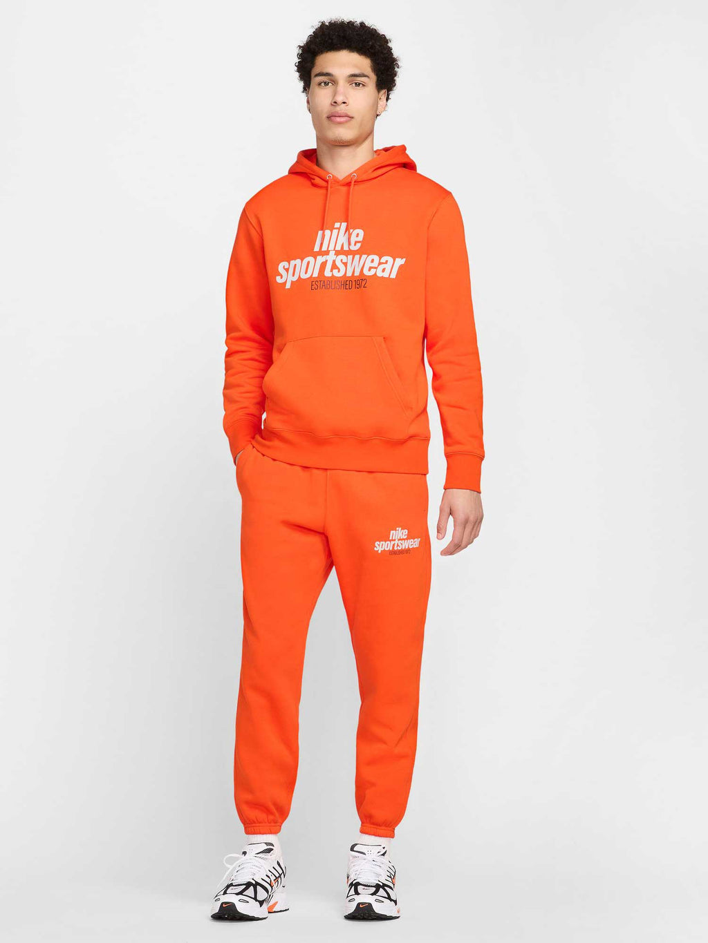 NIKE Суитшърт M NK CLUB BB PO HDY NSW GFX