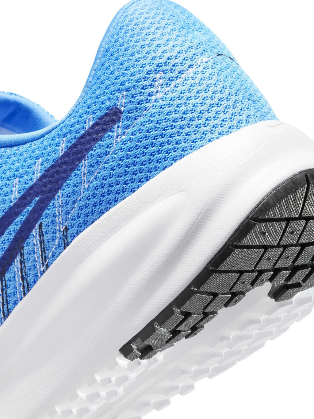 NIKE Обувки RUN DEFY
