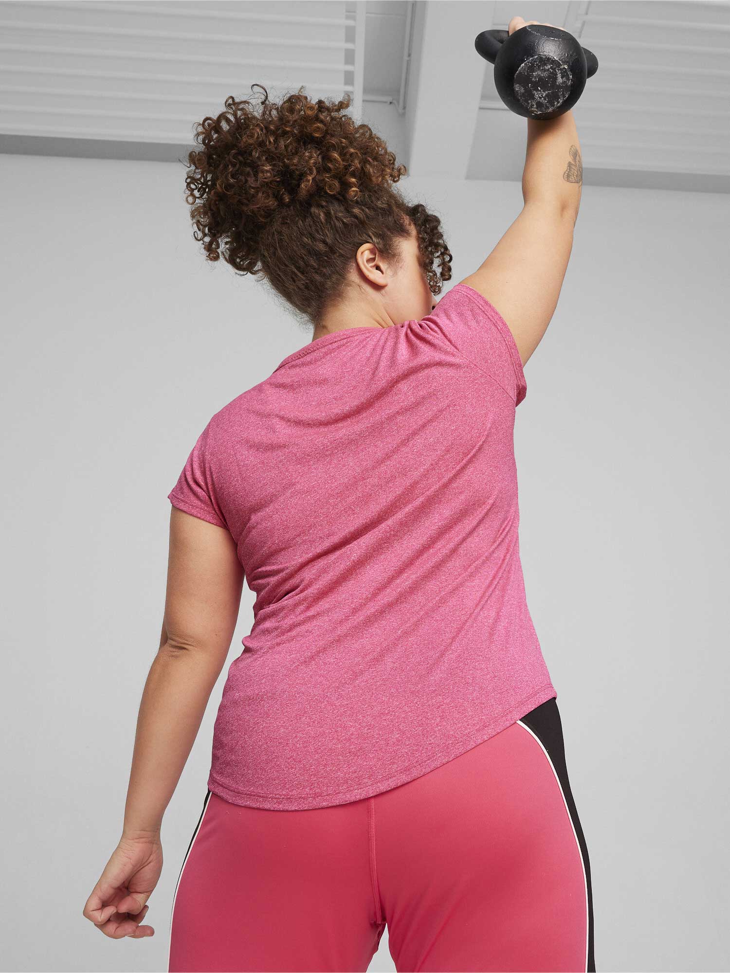 PUMA Тениска PERFORMANCE HEATHER CAT TEE W