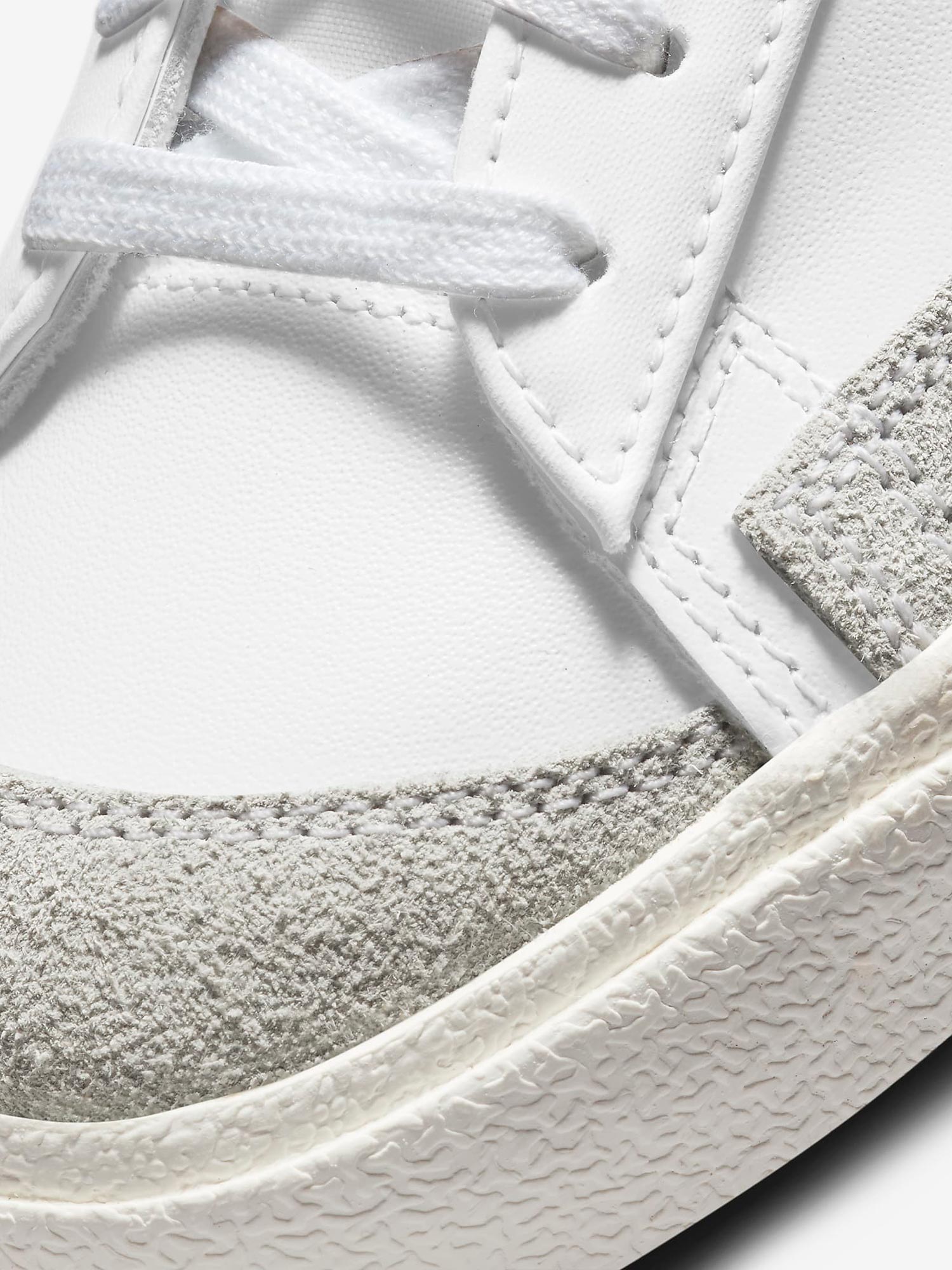 NIKE Обувки W BLAZER LOW 77