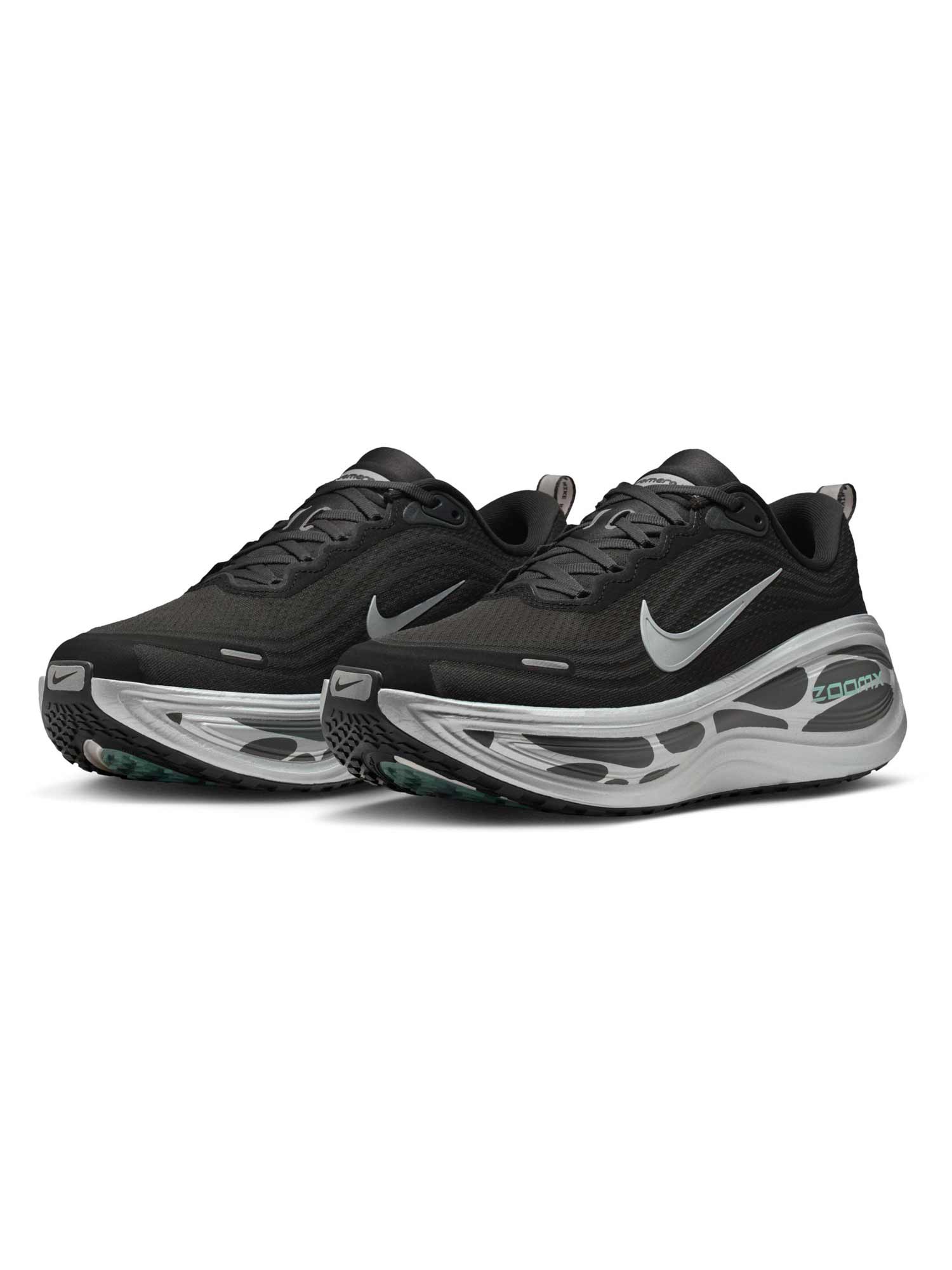 NIKE Обувки VOMERO PLUS