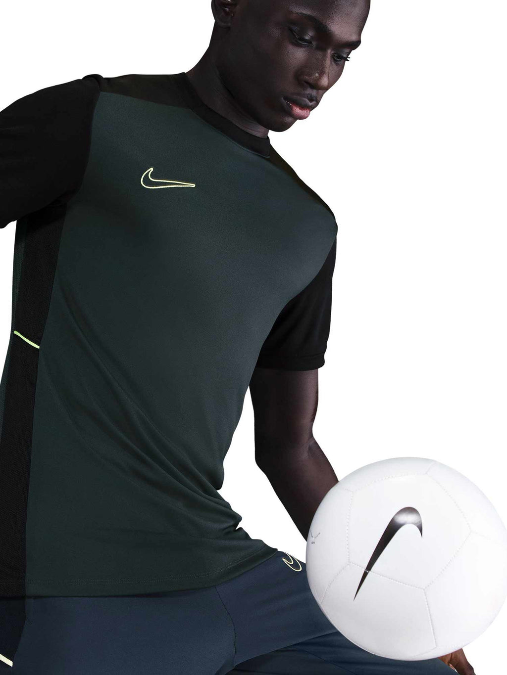 NIKE Тениска M NK DF ACD25 SS TOP BR