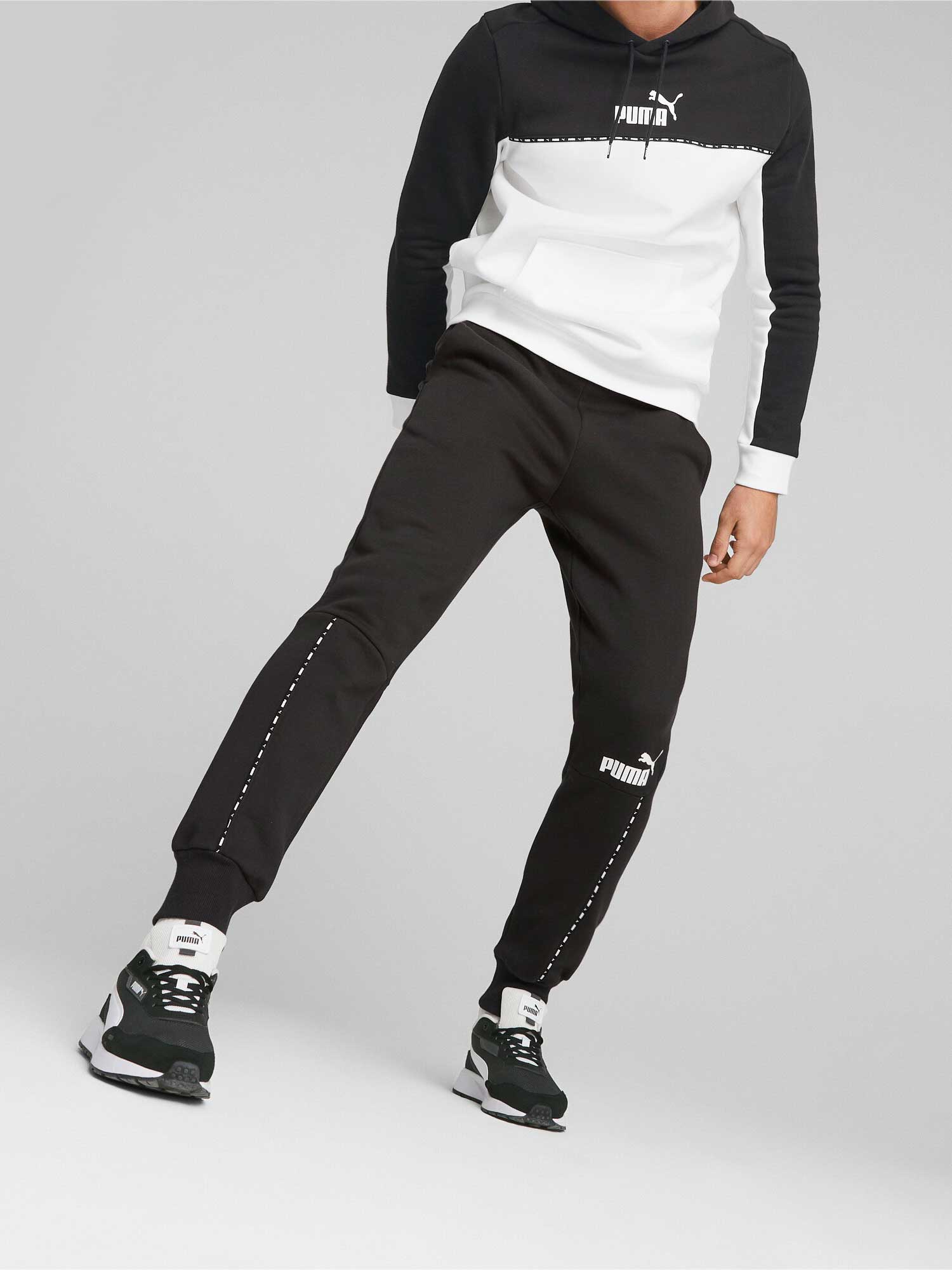 PUMA Спортно долнище ESS BLOCK x TAPE