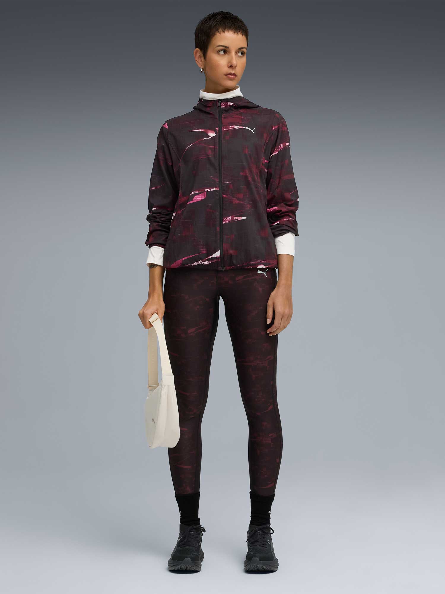 PUMA Ветровка W Run Velocity AOP Woven Jacket