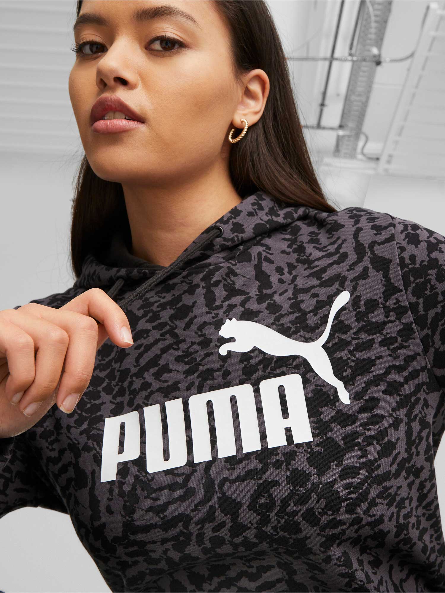PUMA Суитшърт ESS+ ANIMAL AOP Hoodie
