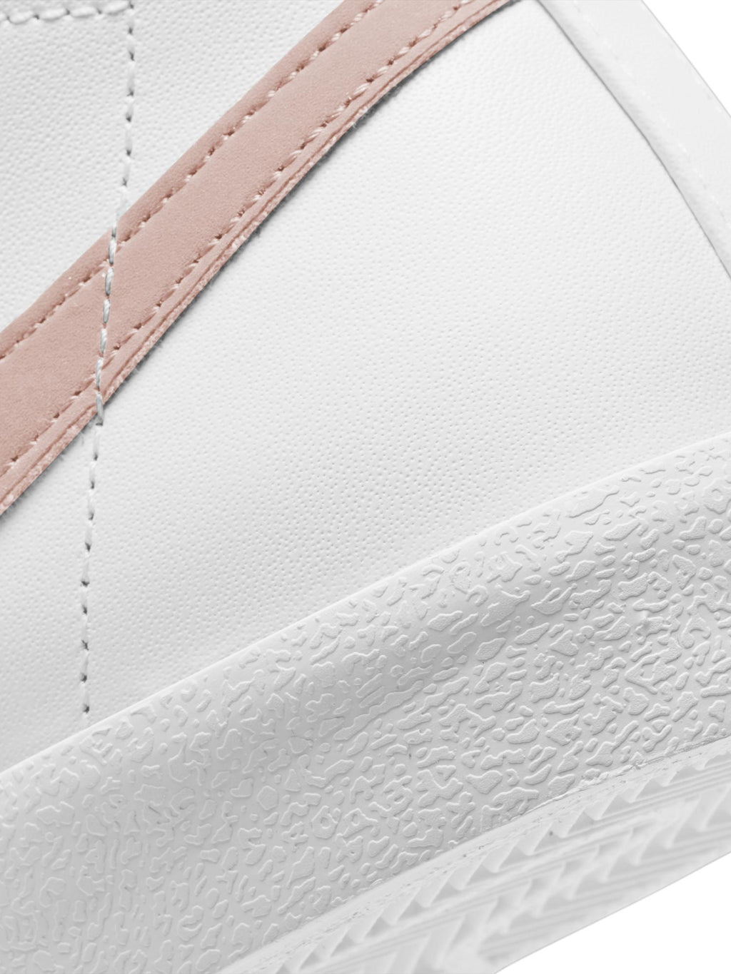 NIKE Обувки W BLAZER MID 77