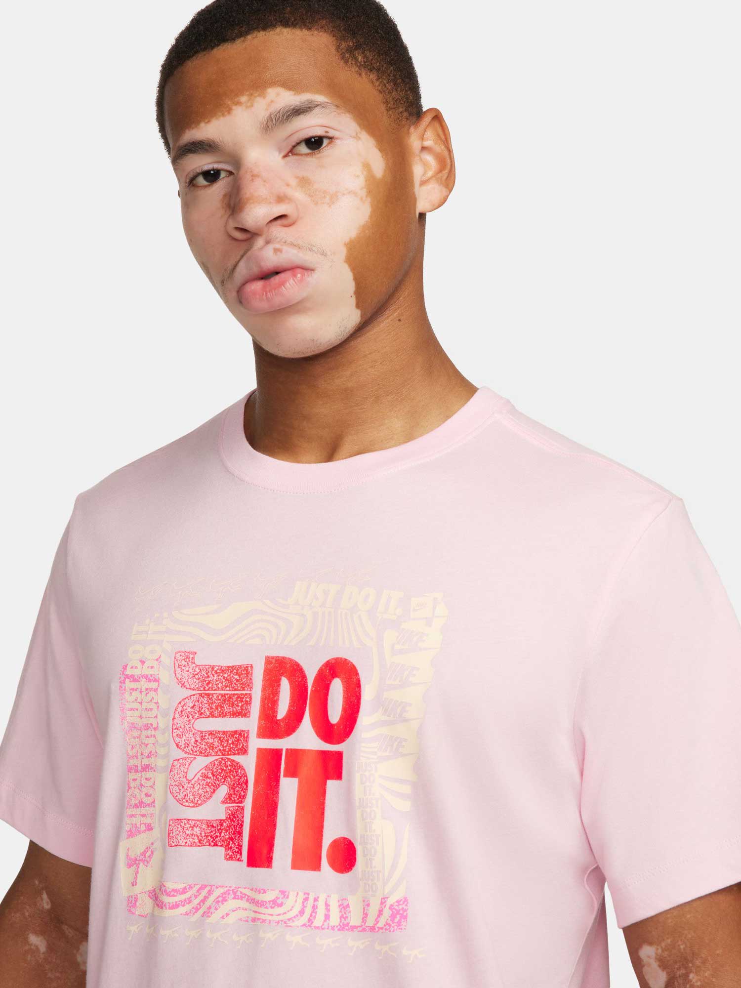 NIKE Тениска U NSW TEE BRANDRIFF JDI