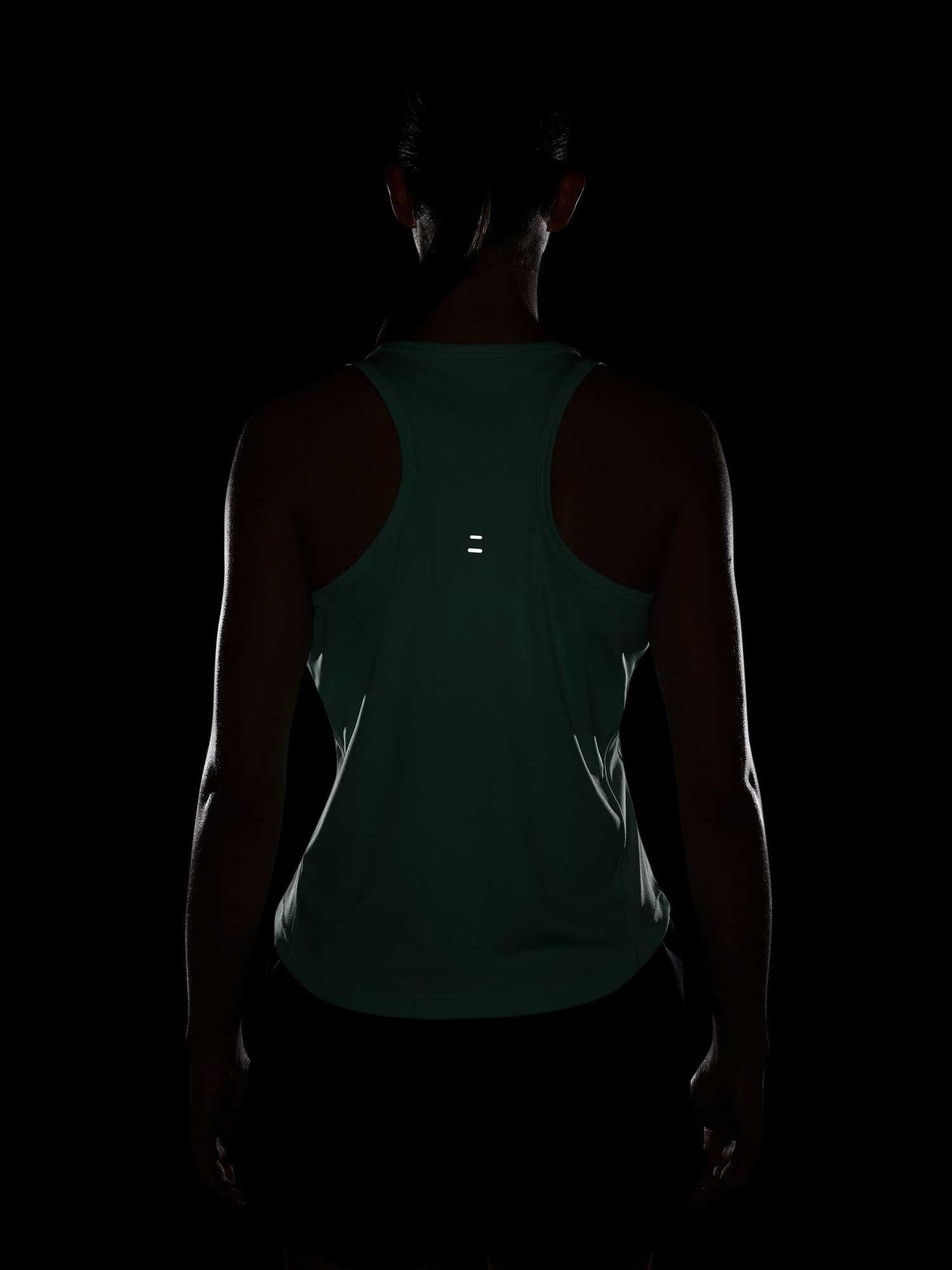 NIKE Потник W NK TEMPO SWSH HBR DF TANK